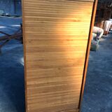 Furniture binder with oak curtain