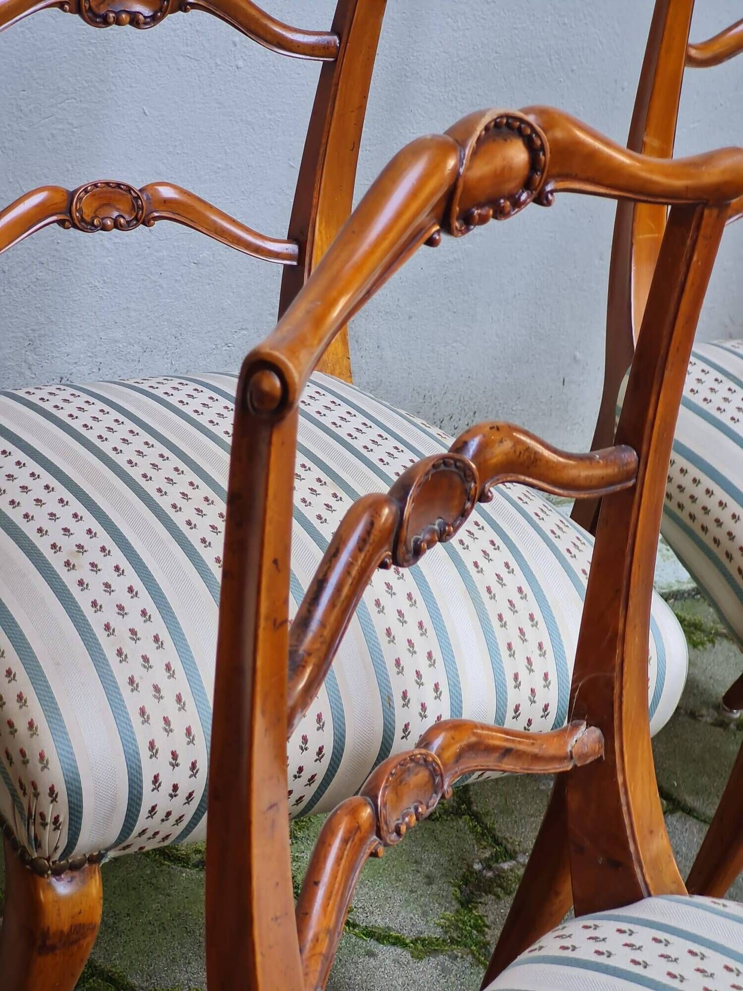 Set of 6 vintage chairs in Chippendale Revival style.