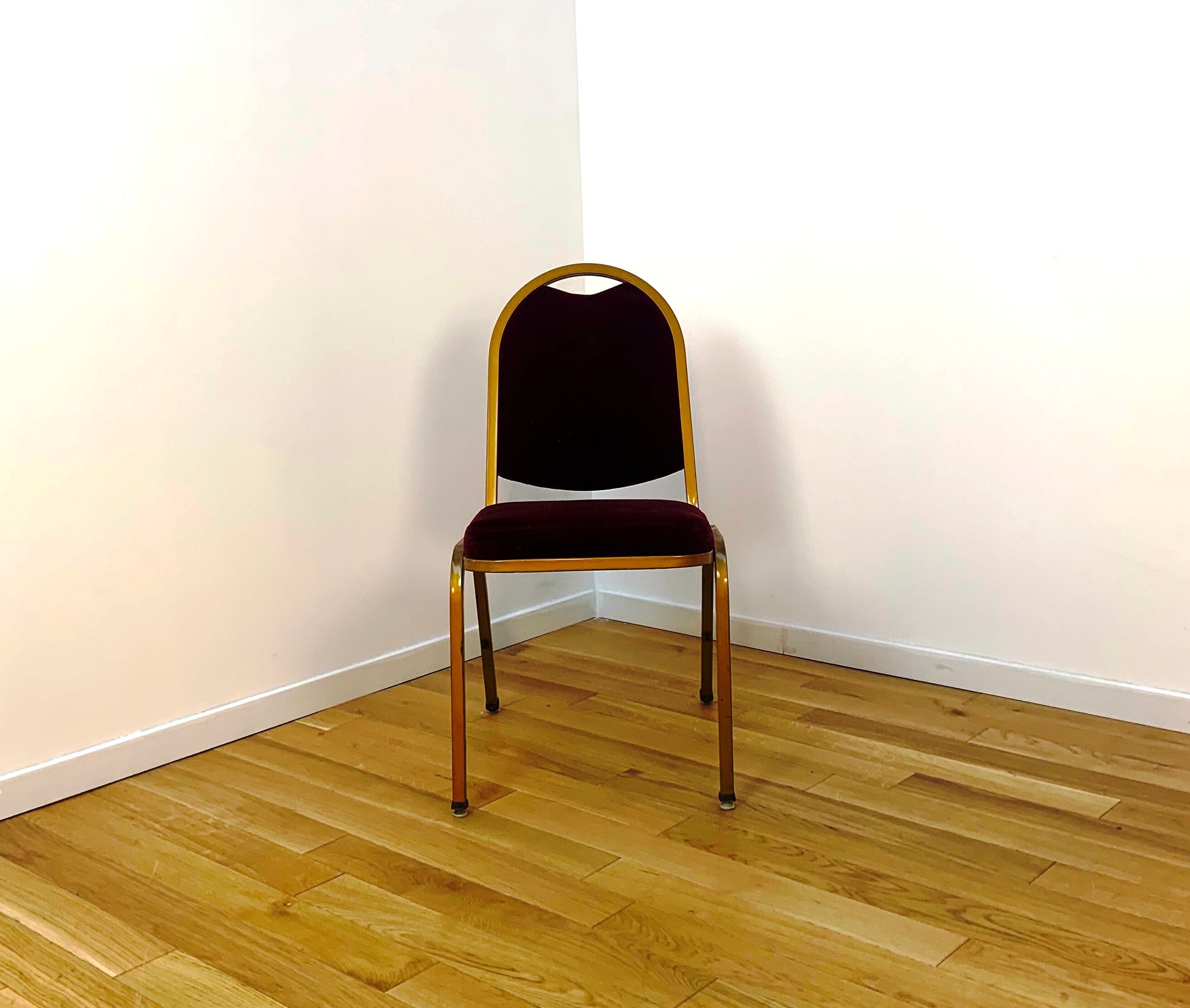 Vintage chair Shelby Williams