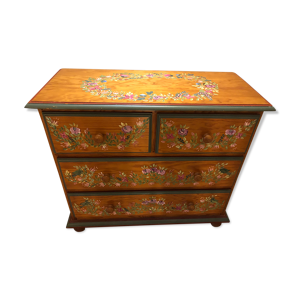 Commode en pin massif décorée