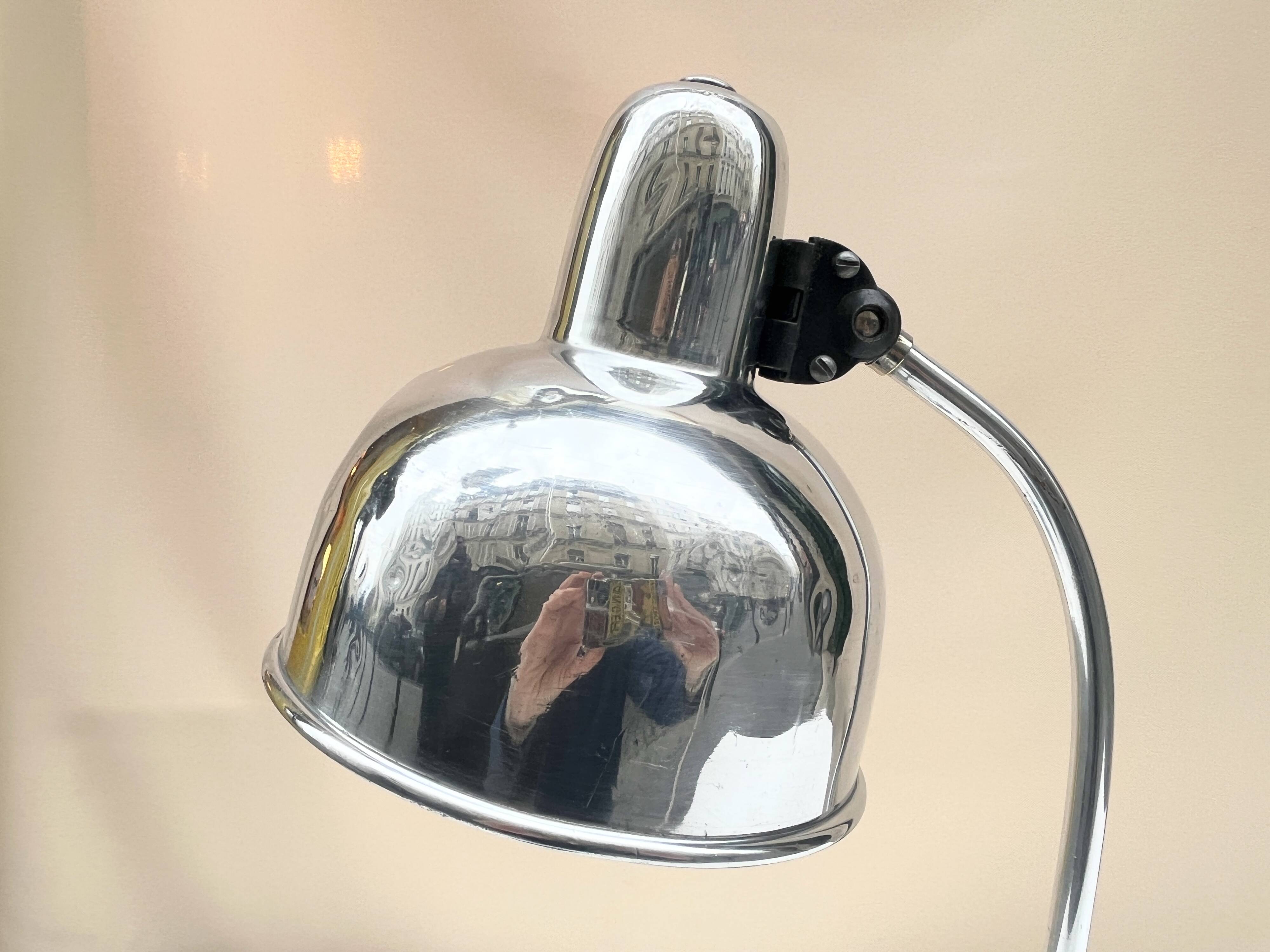 Industrial swan neck desk lamp 1950 in polished metal Bauhaus type