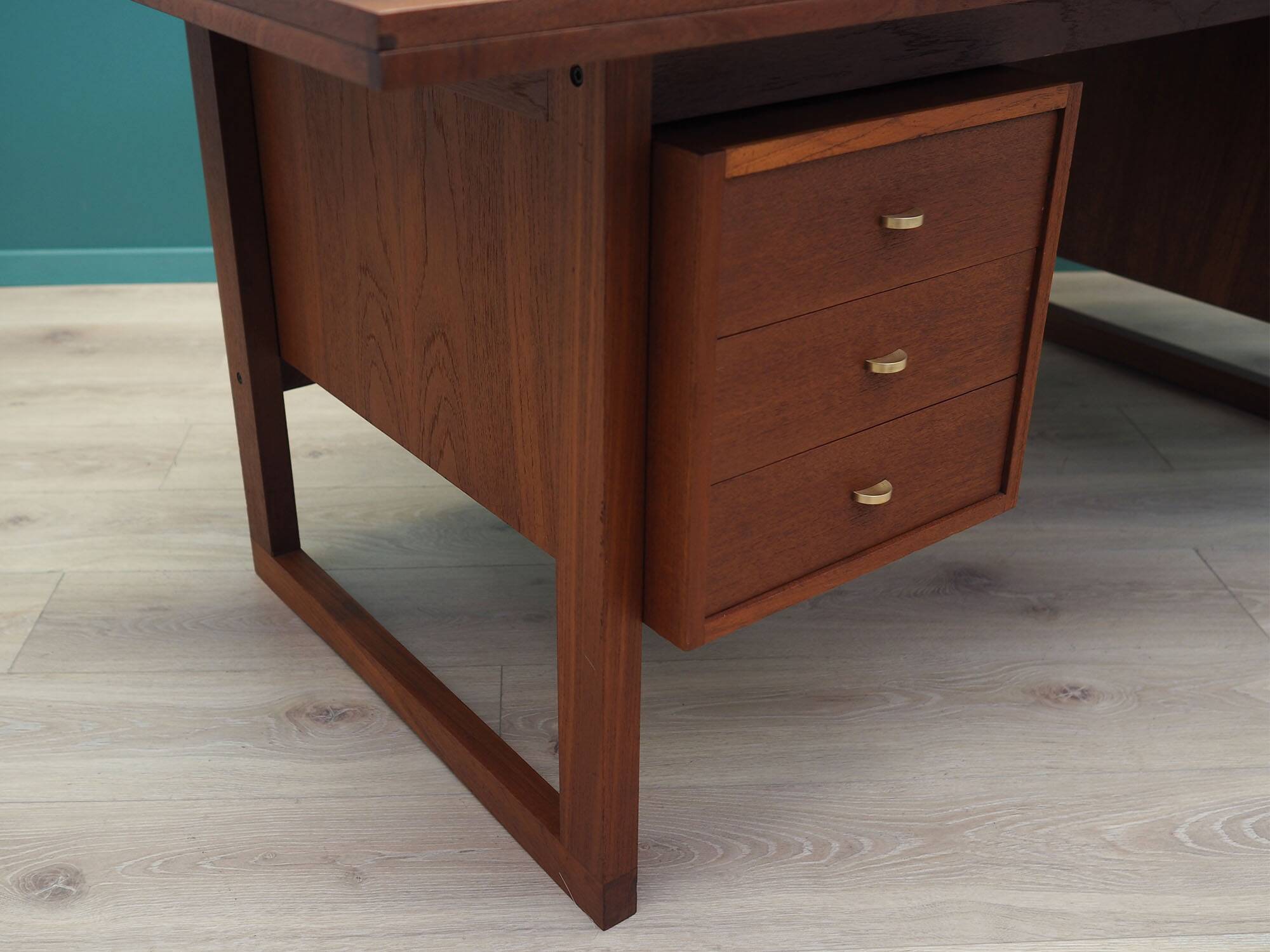 Teak desk, Danish design, 1970s, production: Denmark