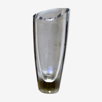 Glass vase