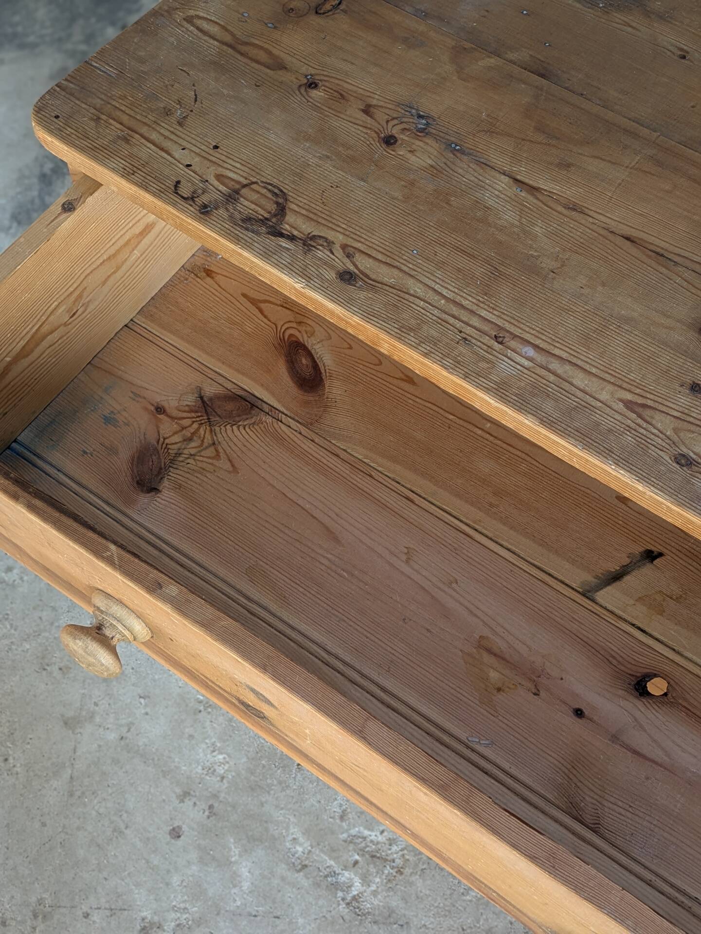 English pine chest of drawers