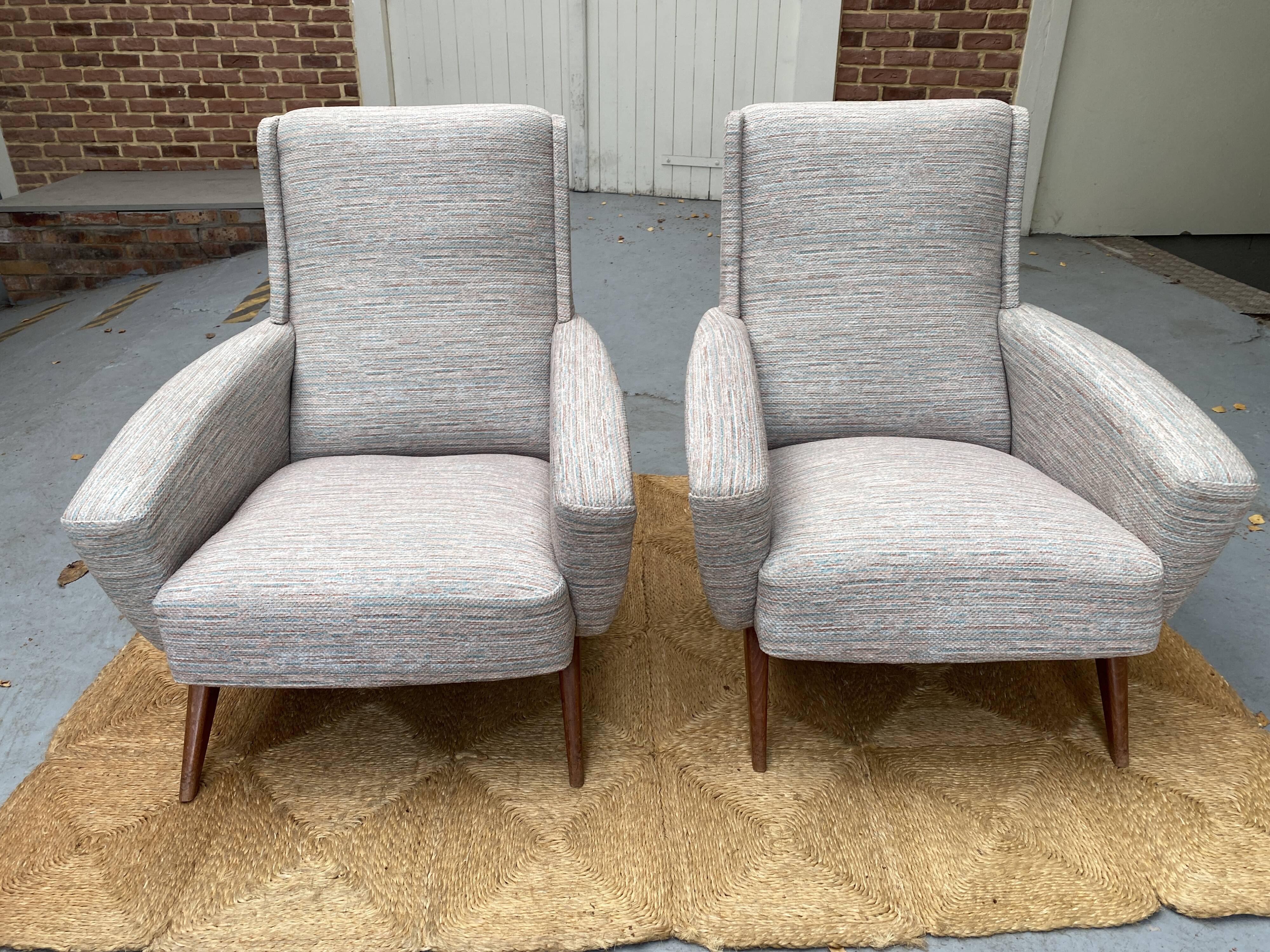 Paire de fauteuils vintage