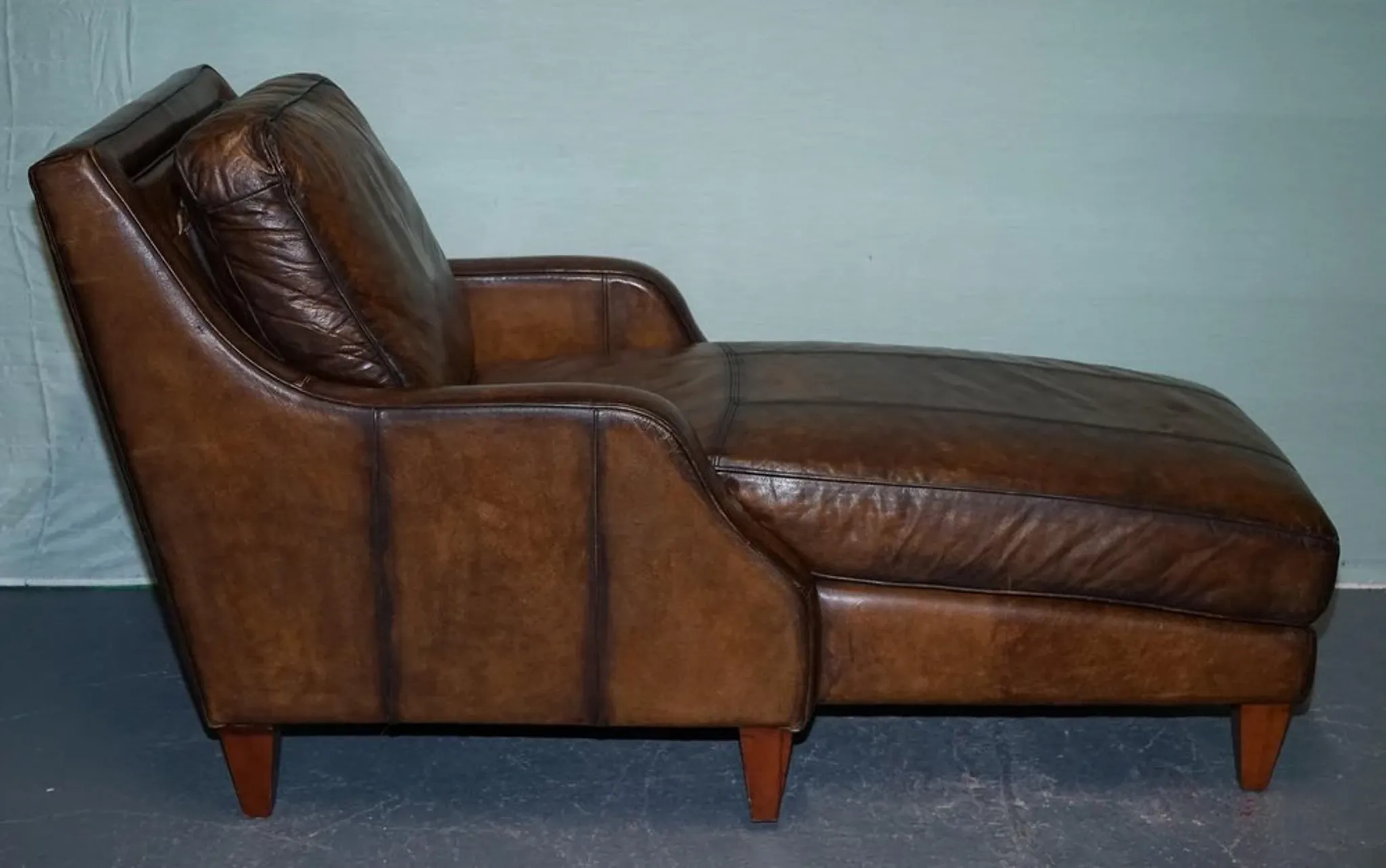 Chaise Longue en Cuir Teint à la Main