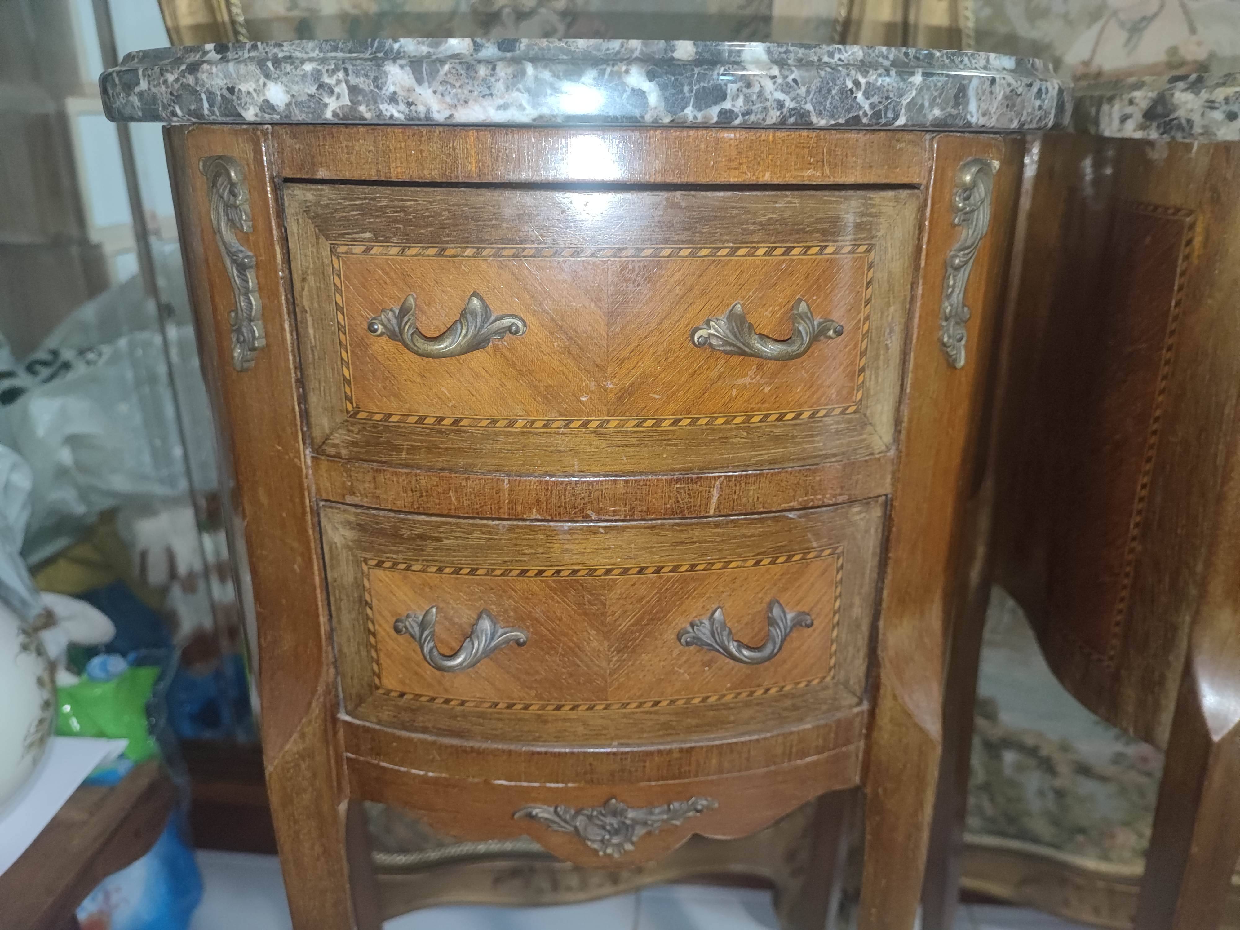 Paire de chevet style Louis xv marqueté