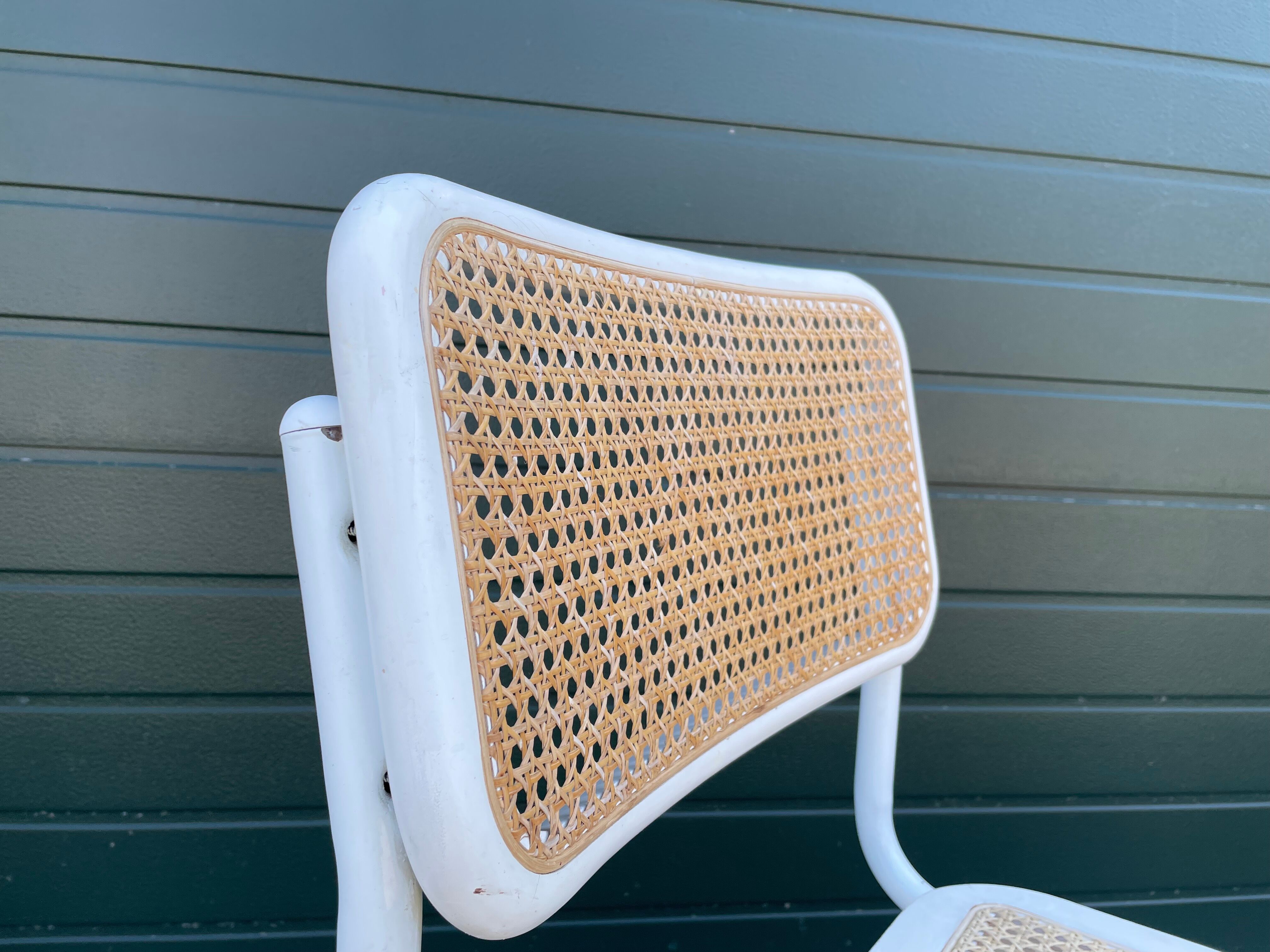 Cesca design chair b32 model in white