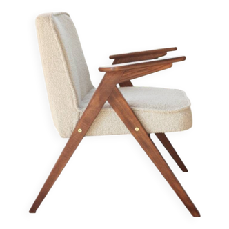 Off-white boucle Scandinavian armchair by Chierowski