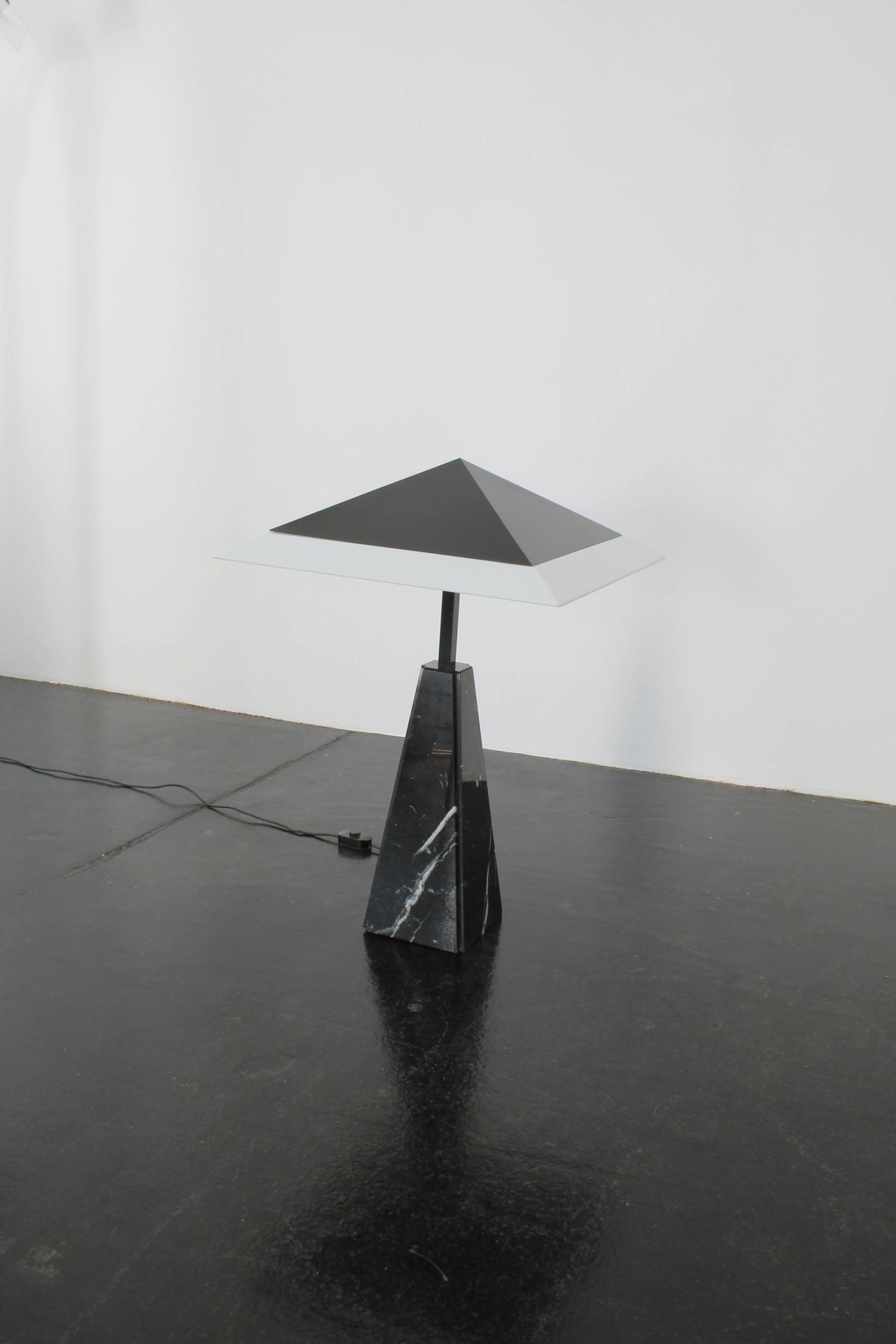 “Abat Jour” lamp by Cini Boeri / Arteluce