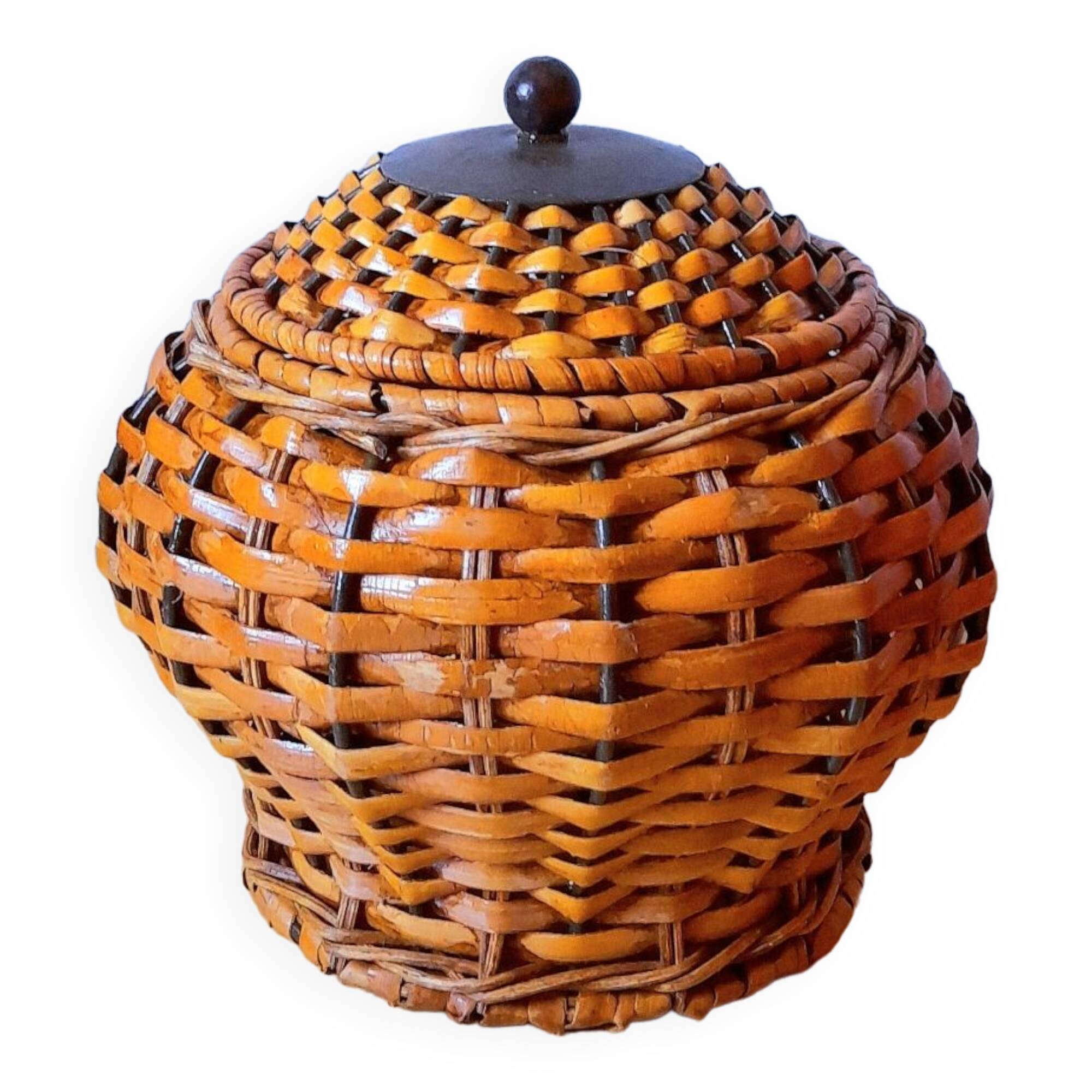 Boîte en osier tréssé