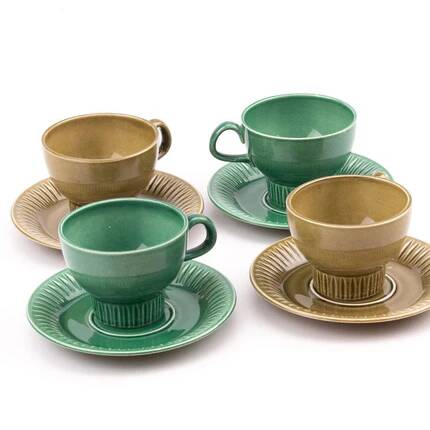Set of 4 green and khaki Sunbeam cups and saucers.