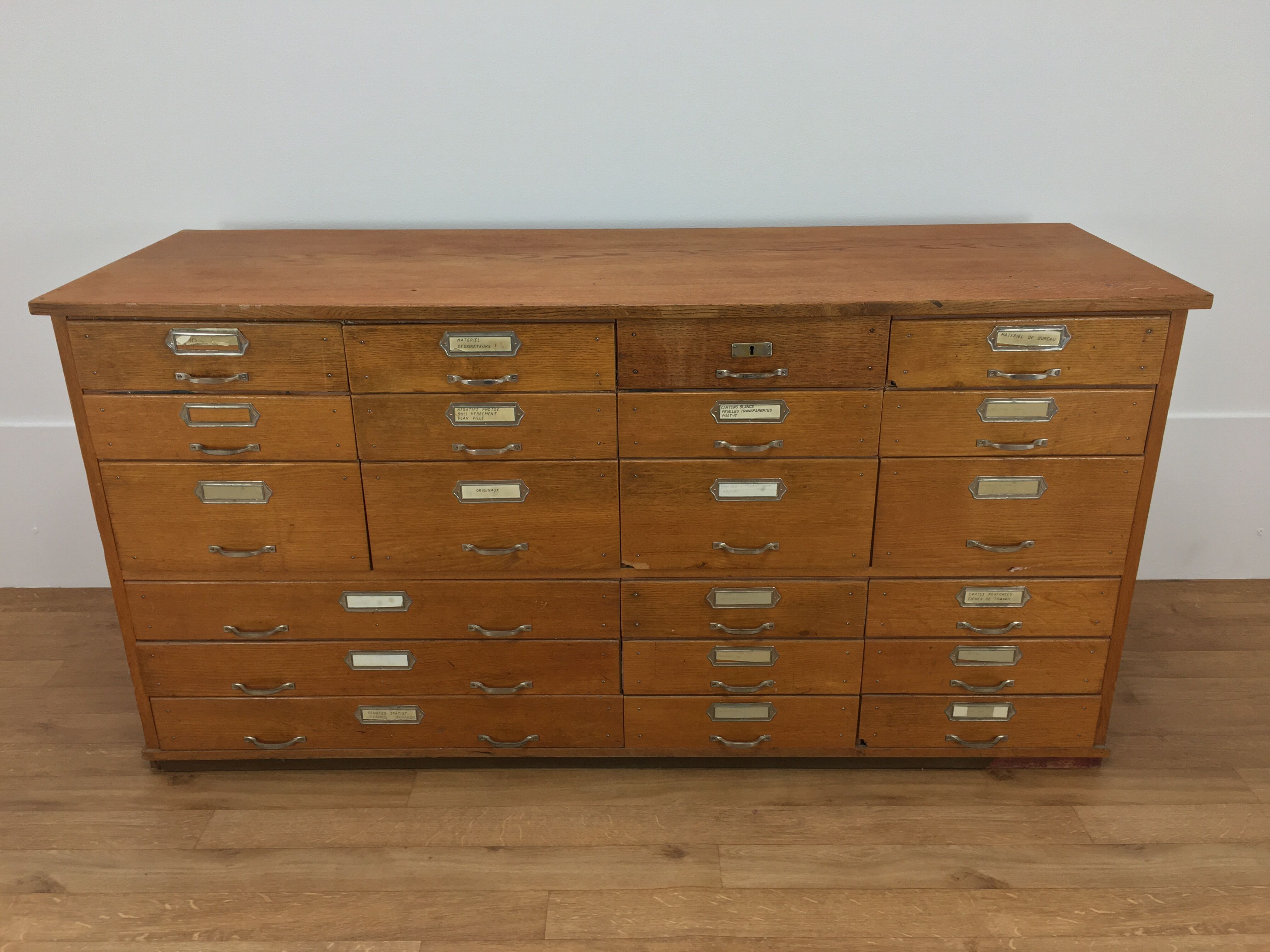 Craft furniture, drawer counter, oak