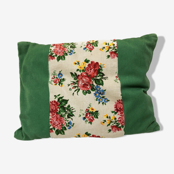 Green and flowery cushion