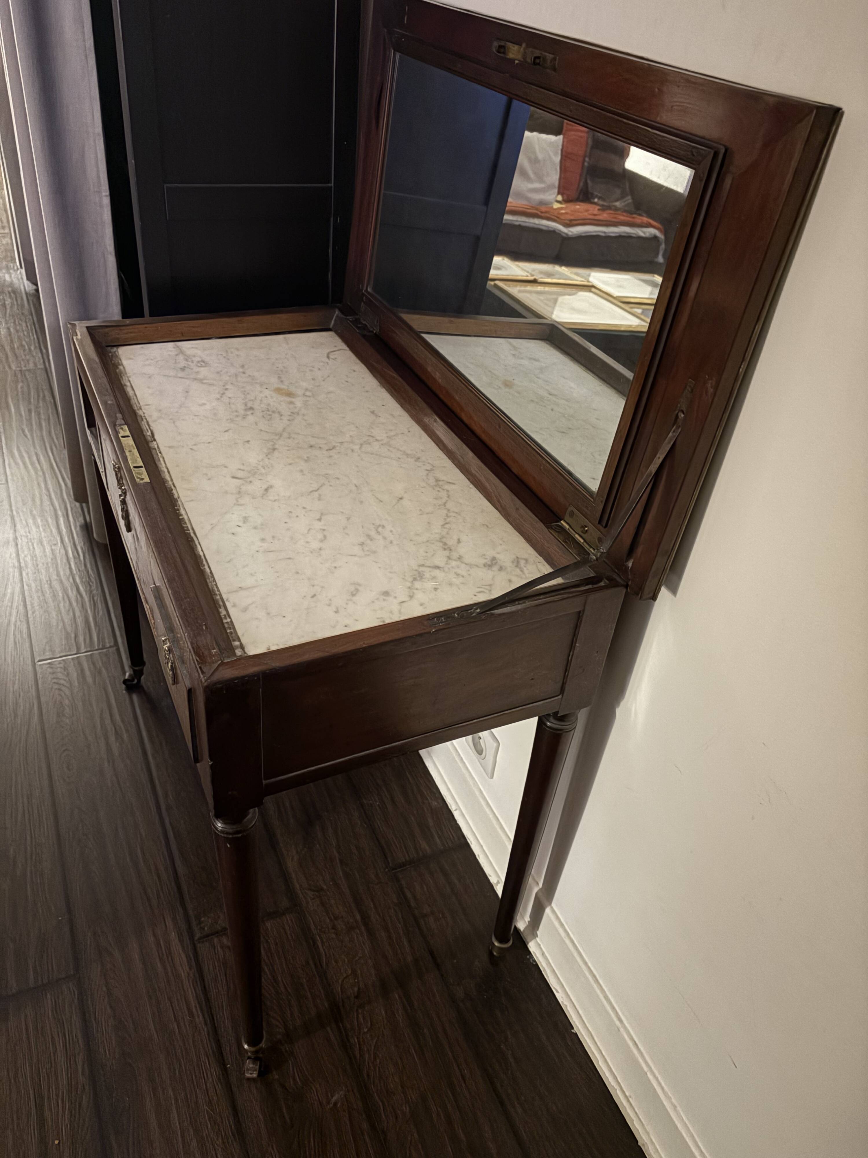 Louis XVI hairdresser