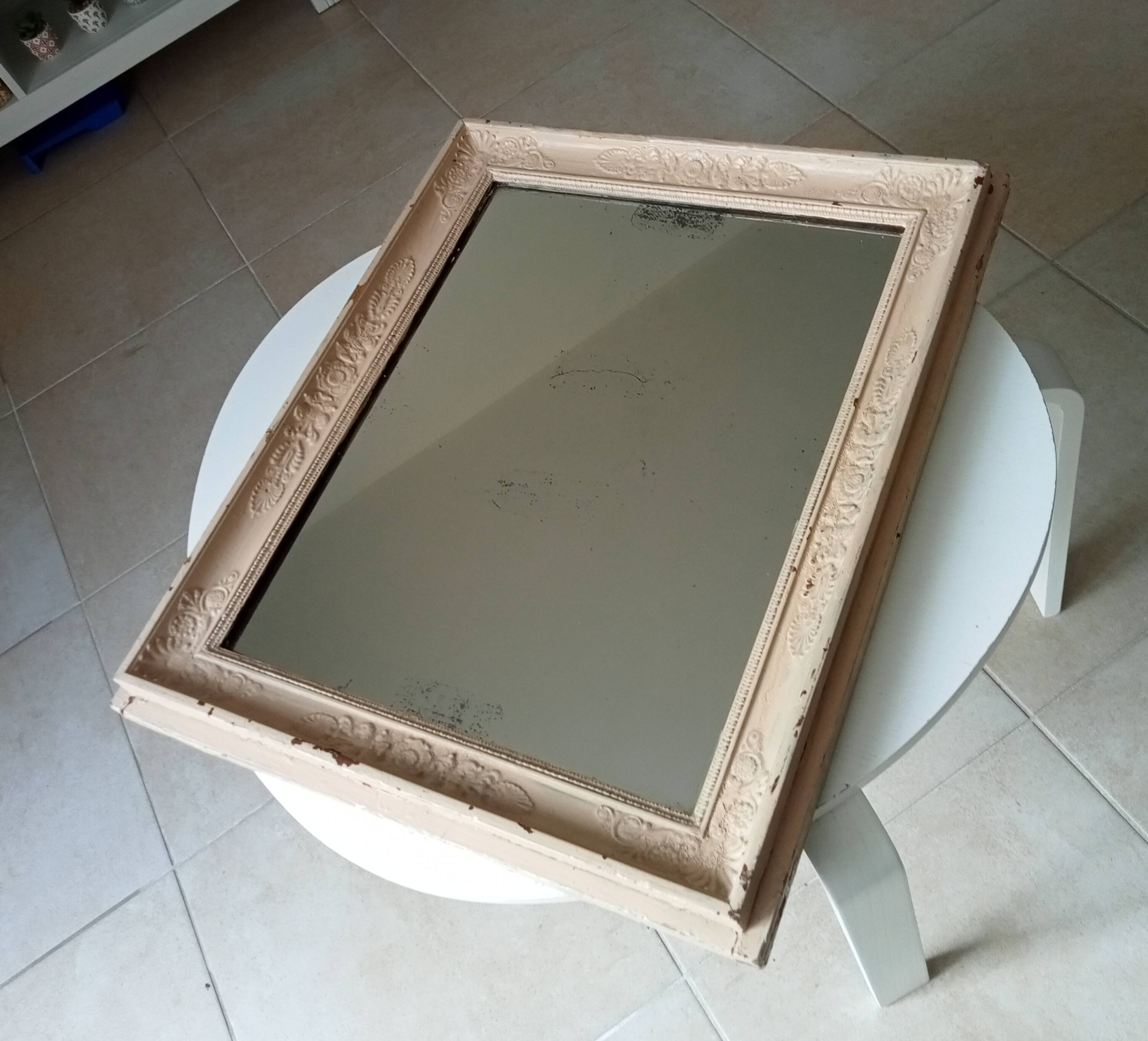 Antique 19th century mirror in carved solid wood 65*54cm