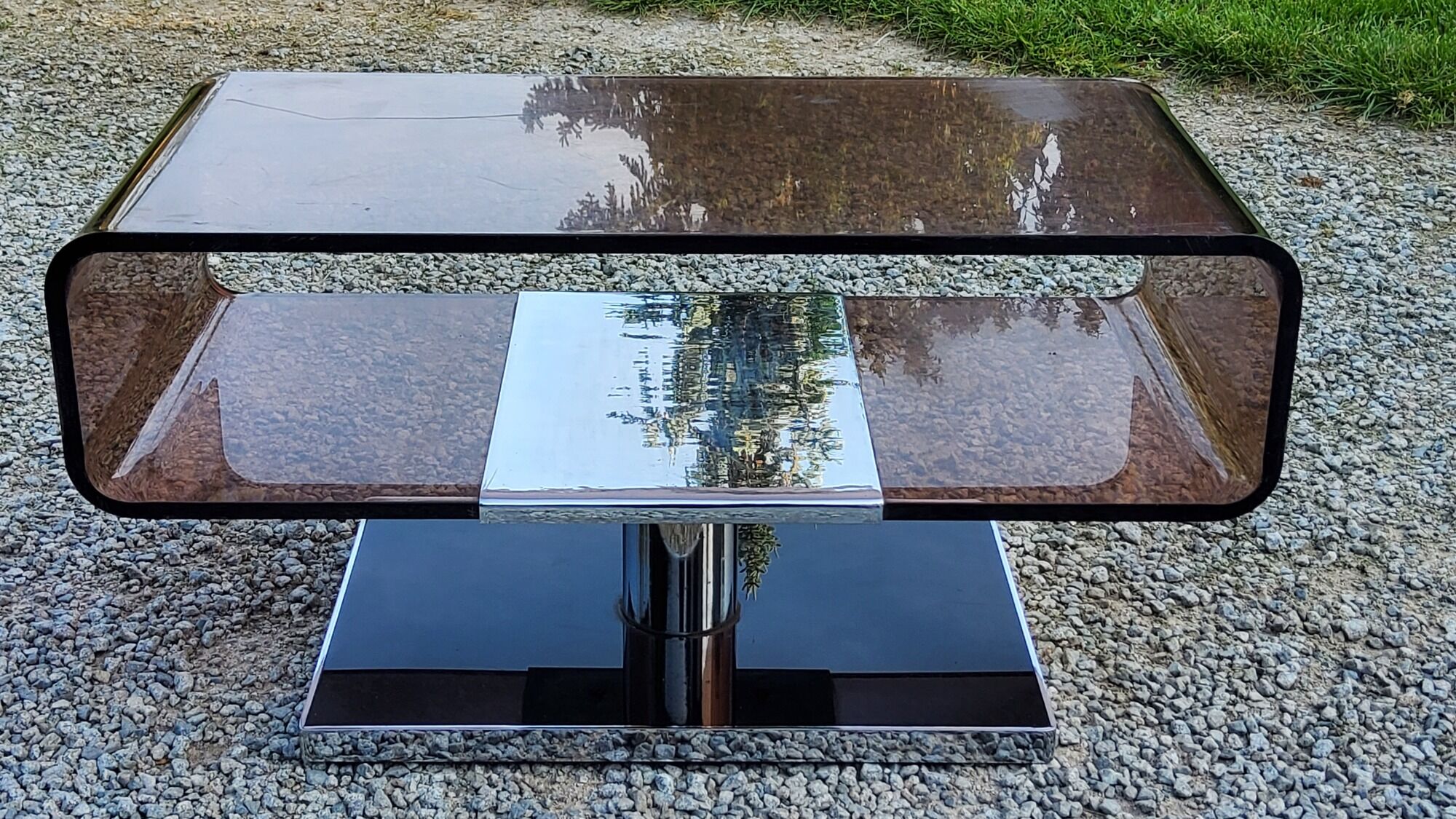 Coffee table from the 70s in chromed steel and smoked plexiglass double swivel trays