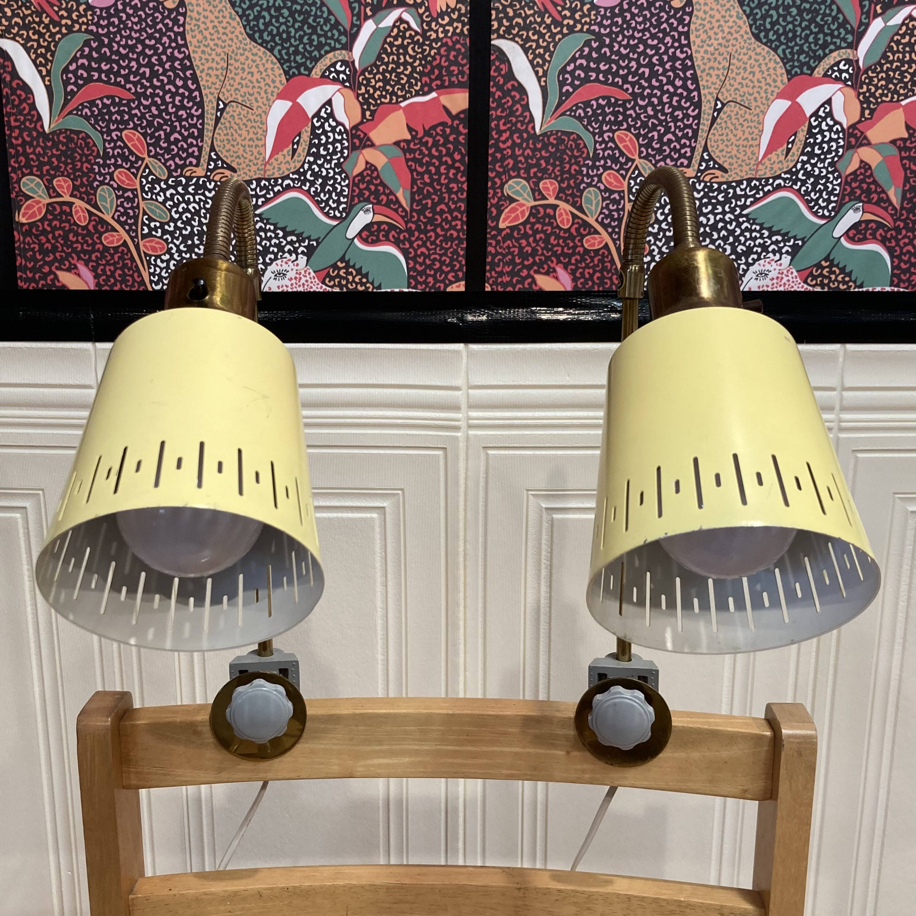 Paire d'appliques 1950 design scandinave.