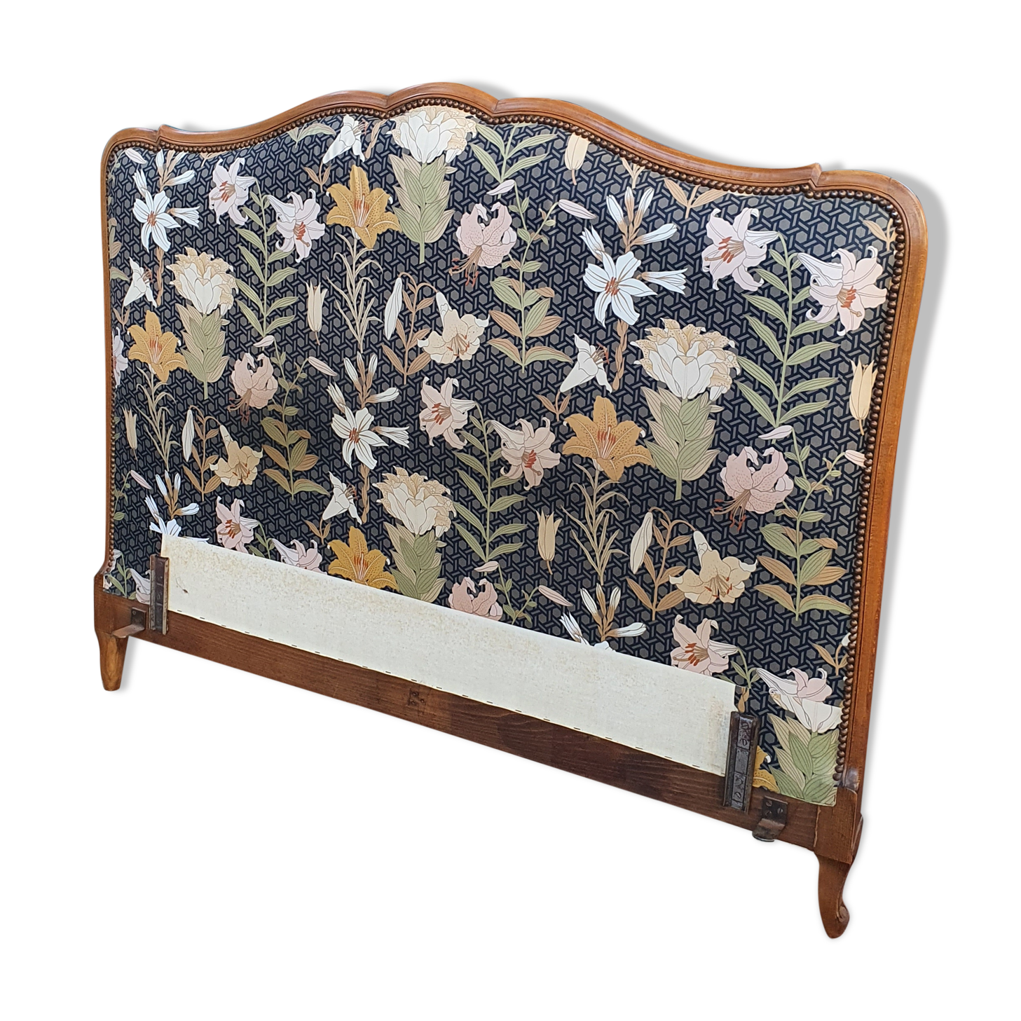 Upholstered headboard year 60