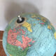 Globe terrestre vintage années 60