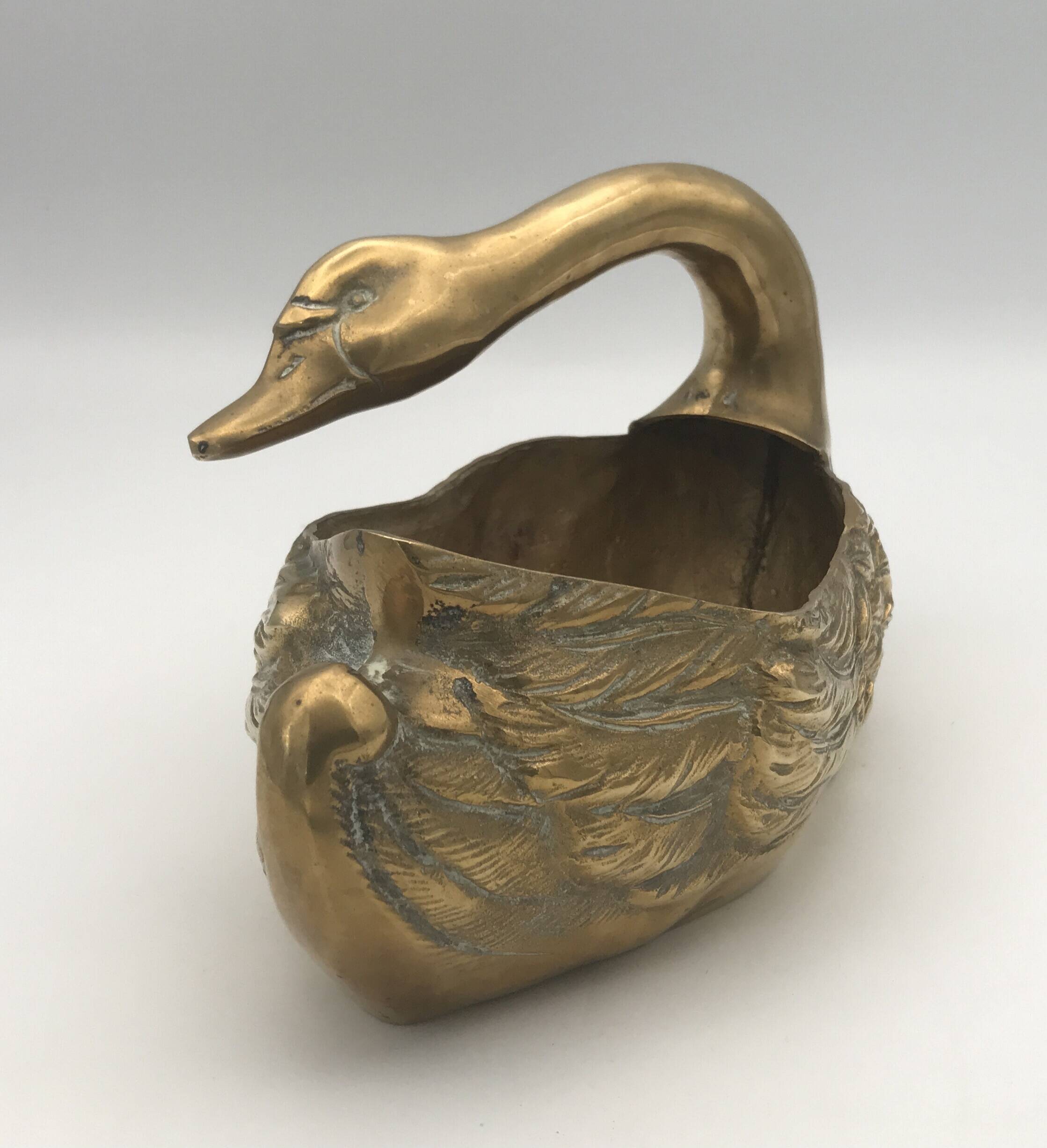 Vintage swan pocket emptier cachepot in gilded brass