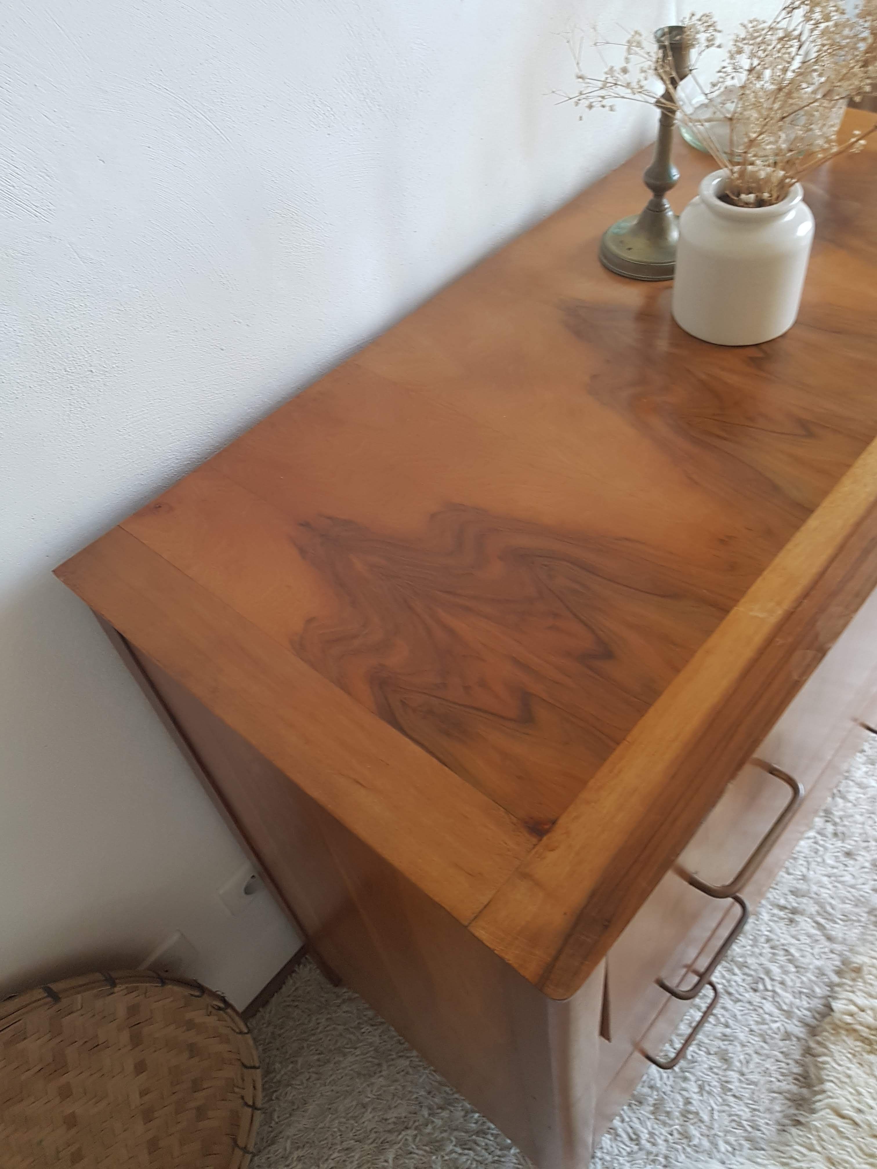 Dresser circa 60s - compass feet