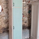 Formica 2-door cabinet
