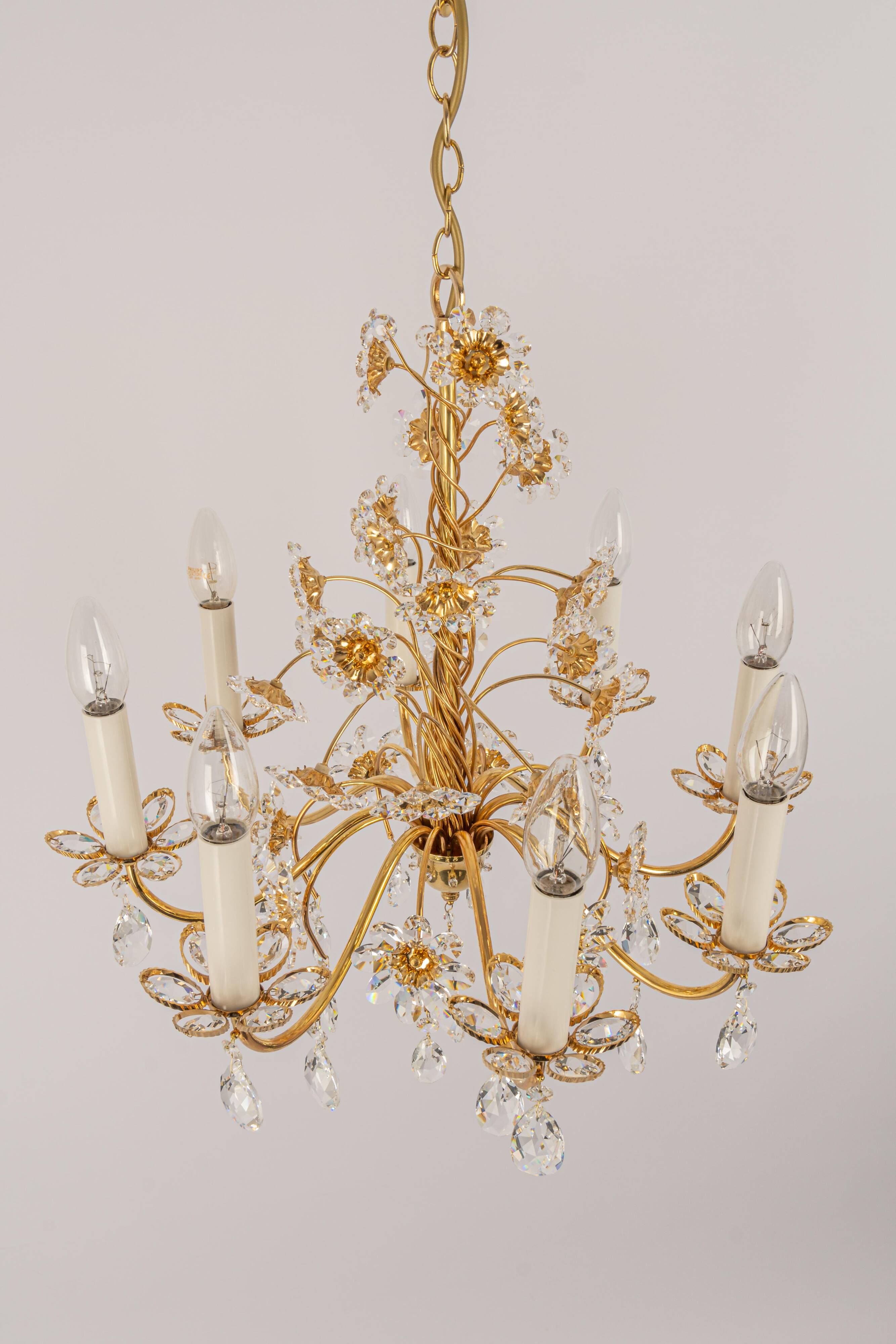 Large flower-shaped chandelier in gilded brass by Palwa, Germany, 1970s.