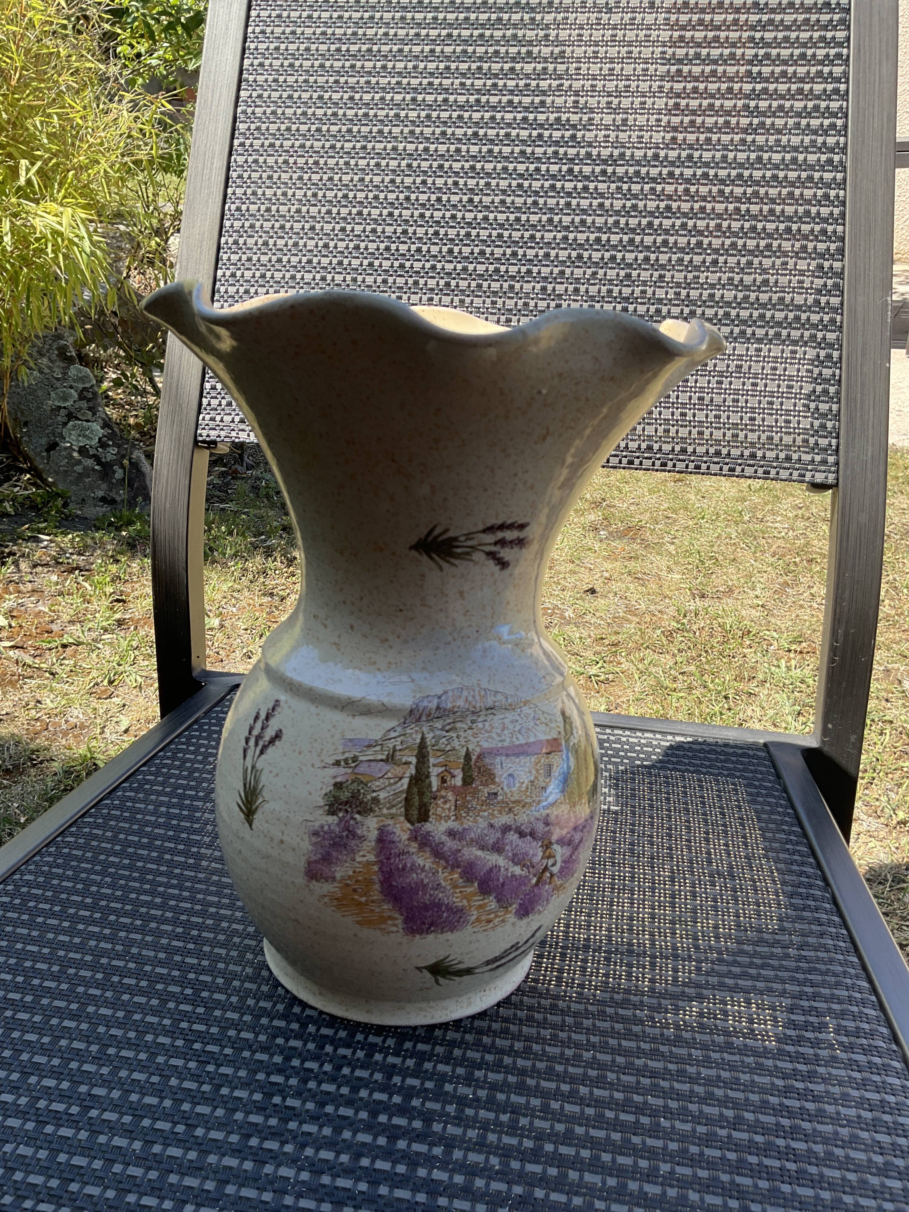 Vase# Provençal vallauris