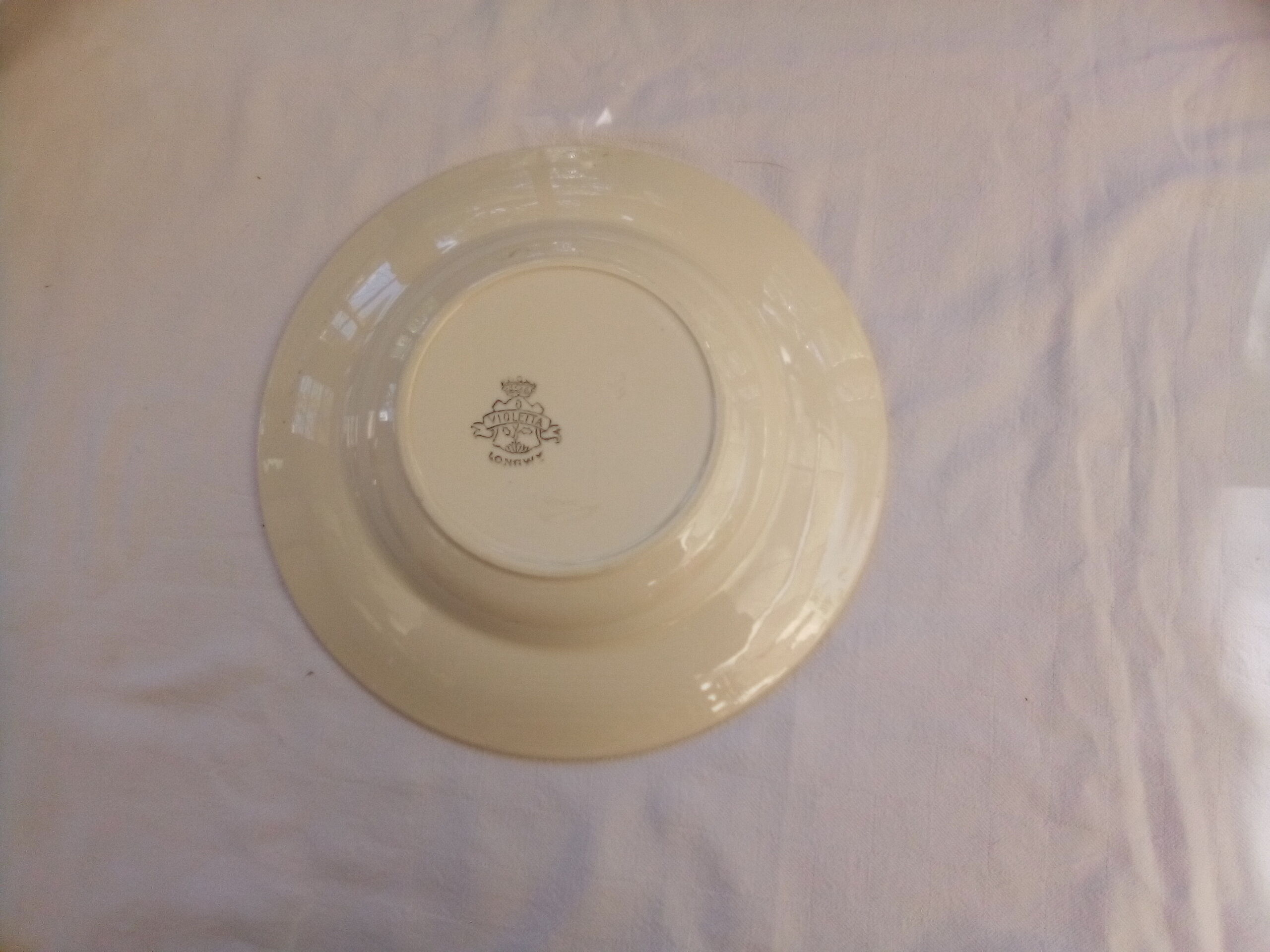 8 hollow plates Violetta/Longwy