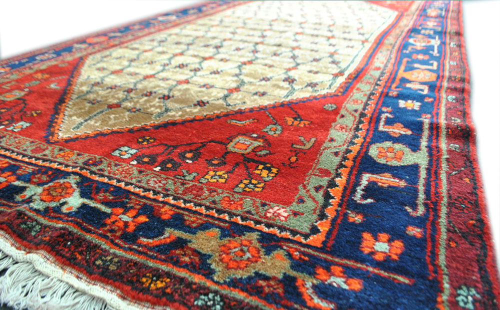 Authentic Persian rug 196x119cm