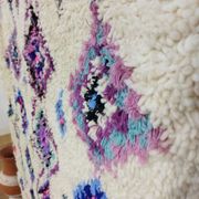 Handmade moroccan berber rug 217 x 117 cm