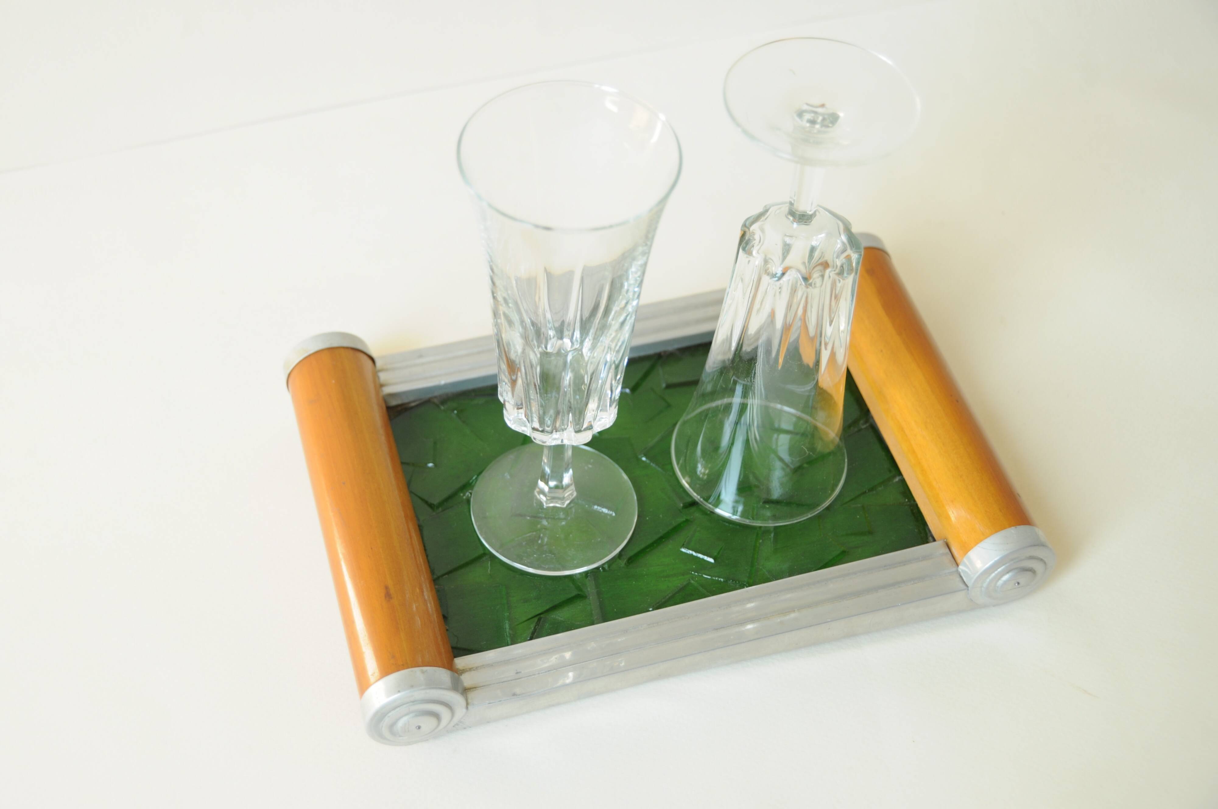 Original Art Deco vintage design plateau in green glass, wood and aluminium.