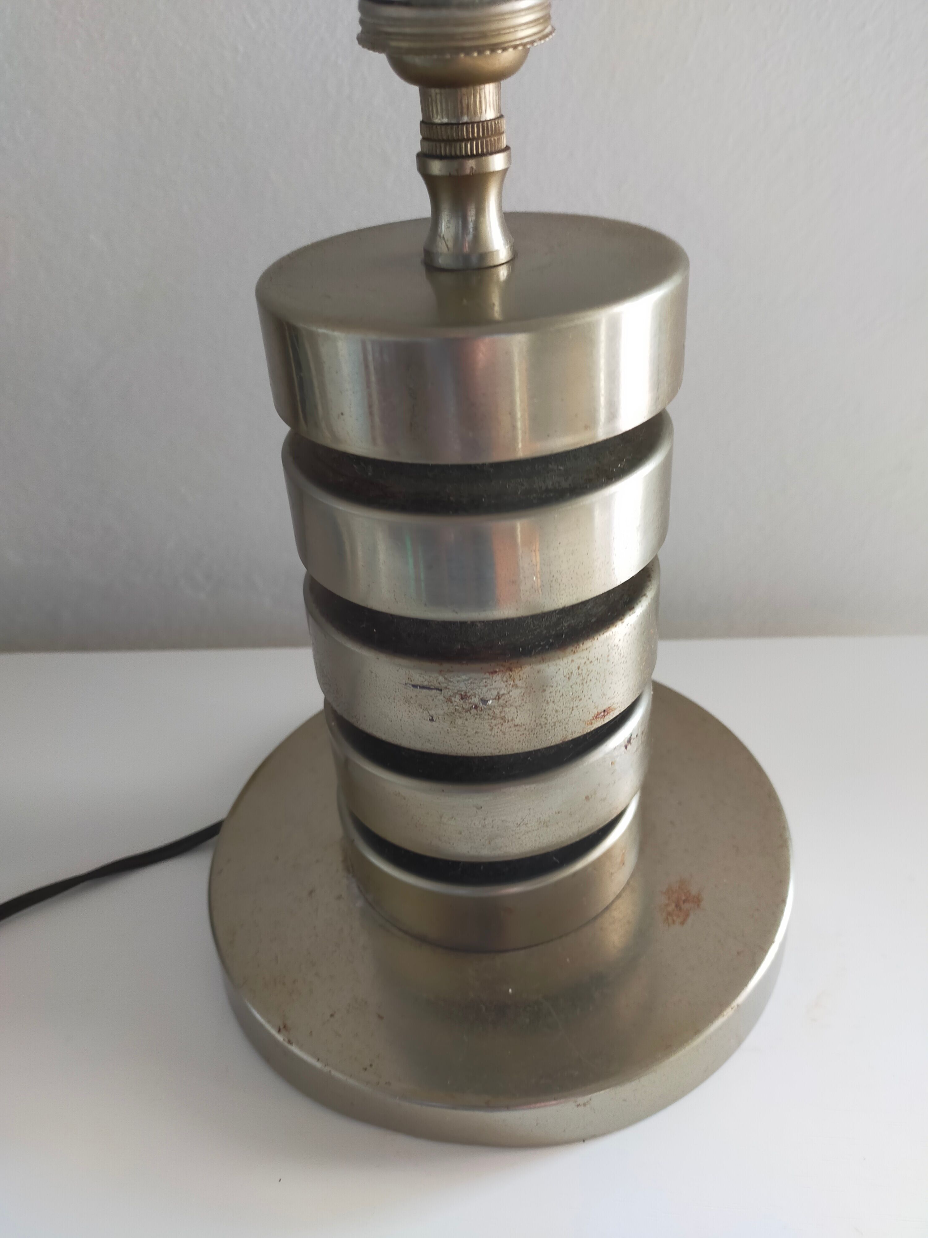 Vintage metal chrome spiral lamp foot