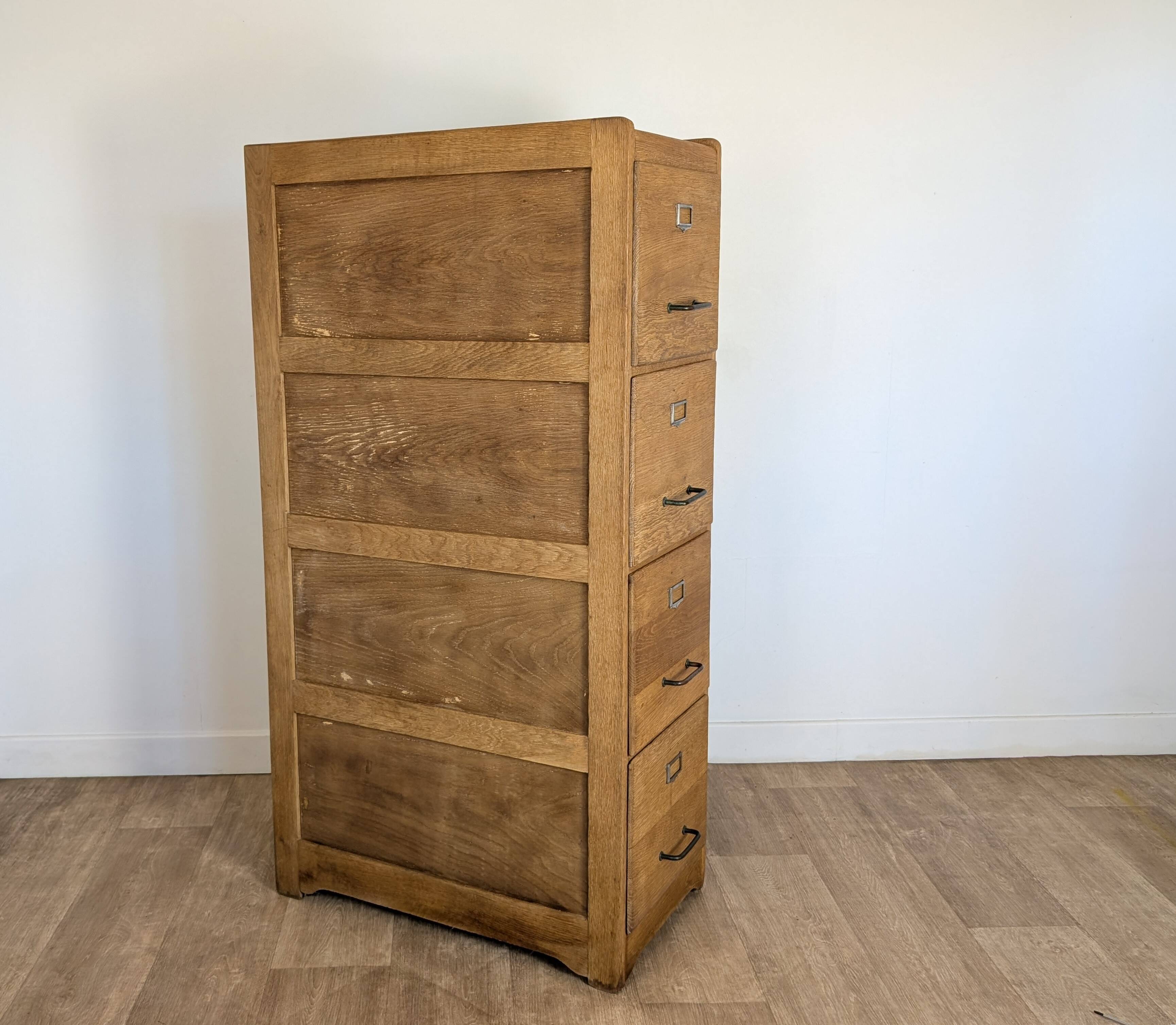 Meuble classeur à tiroirs