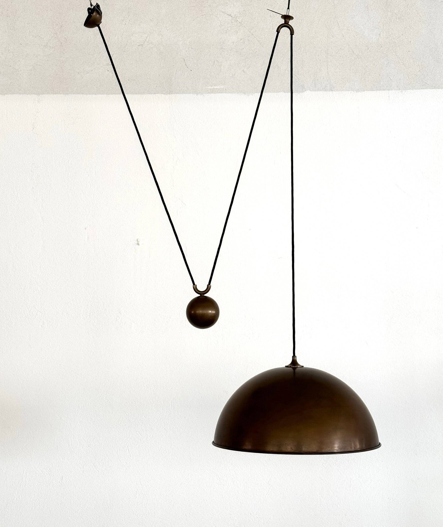 Suspension à contrepoids en laiton vintage Florian Schulz