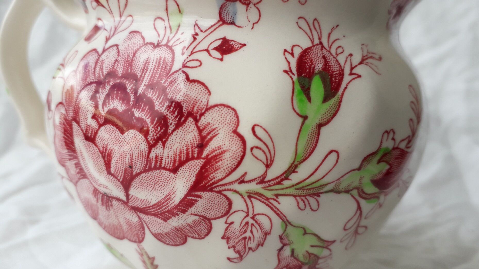 Milk pot pink decoration