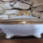 Antique medium-sized porcelain tureen produced by William Guerin