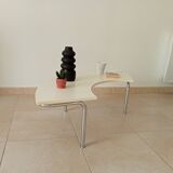 Vintage tripod coffee table in chrome and formica from the 1980s.