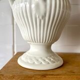 Pitcher Gien in white earthenware