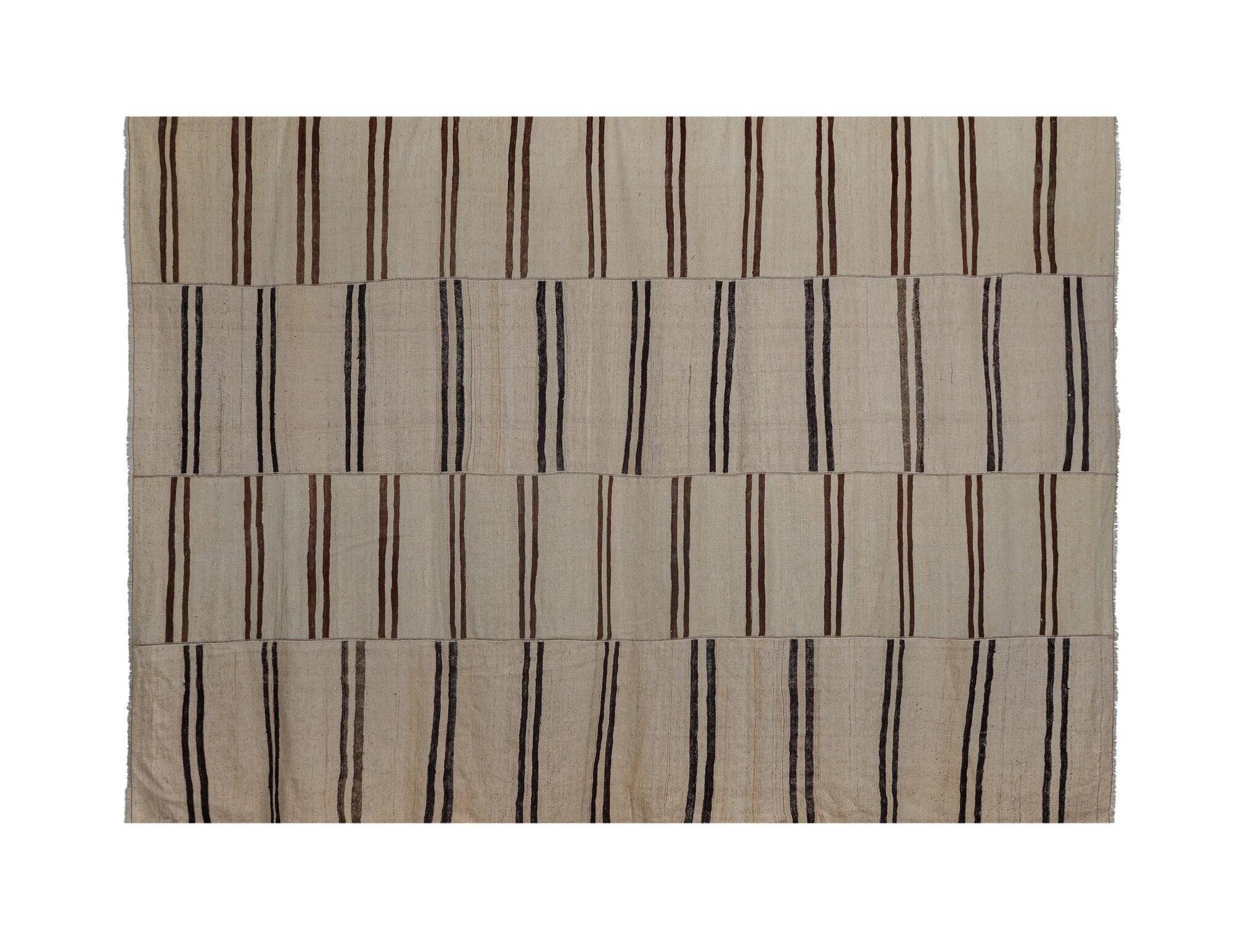 Vintage Turkish kilim, handwoven, 260x370 cm.