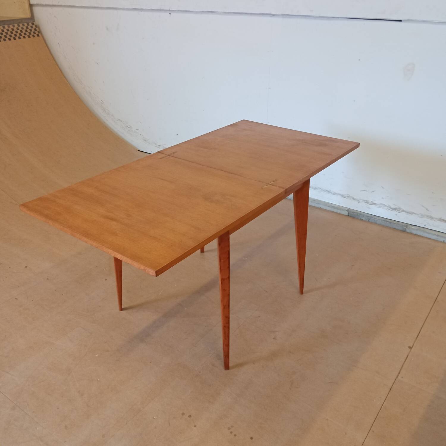 Vintage oak veneer table - 1960s