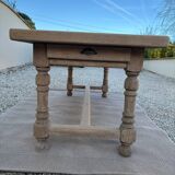 Farm table
