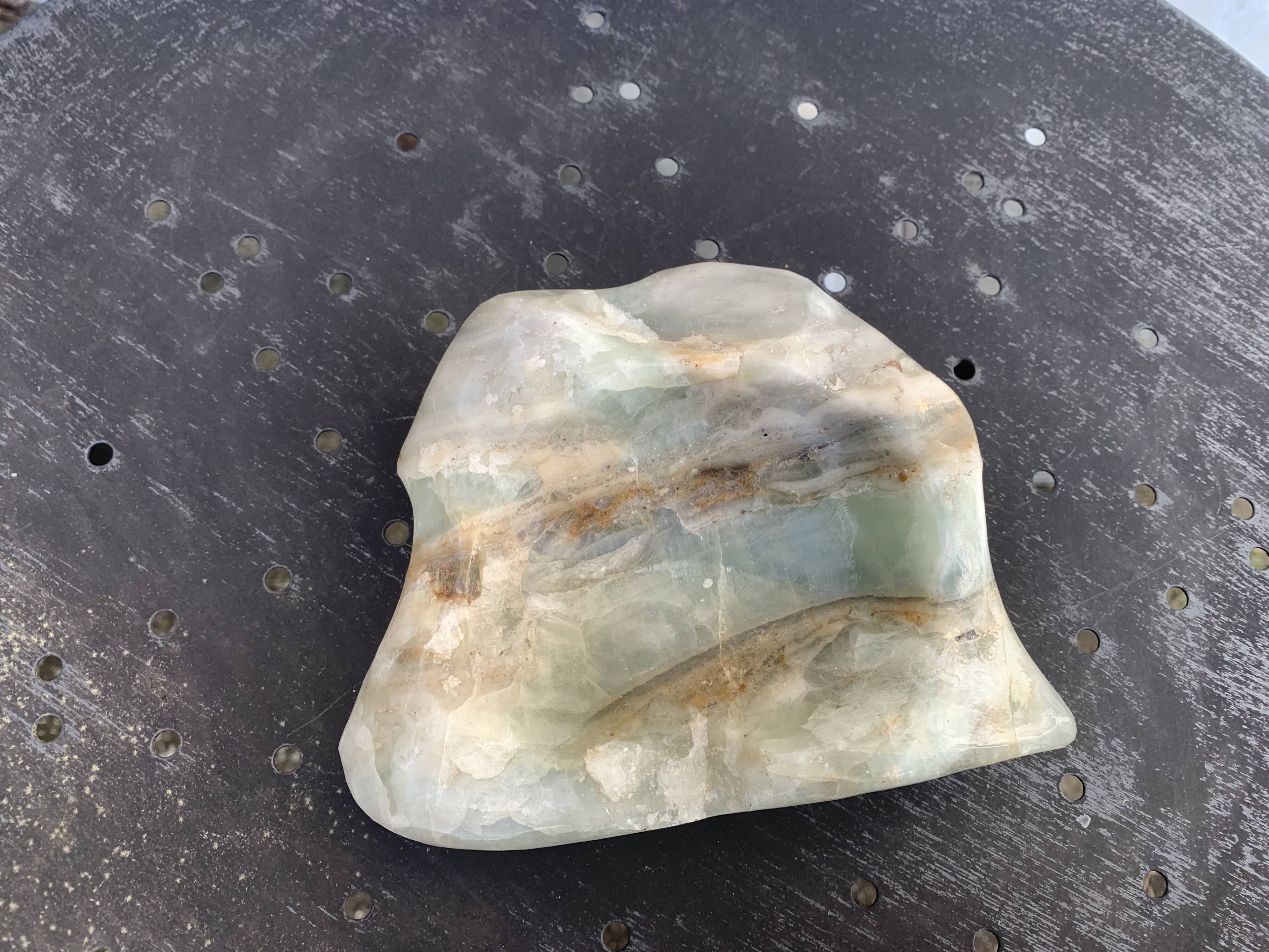 Ashtray cup in a green polished stone and vintage veins
