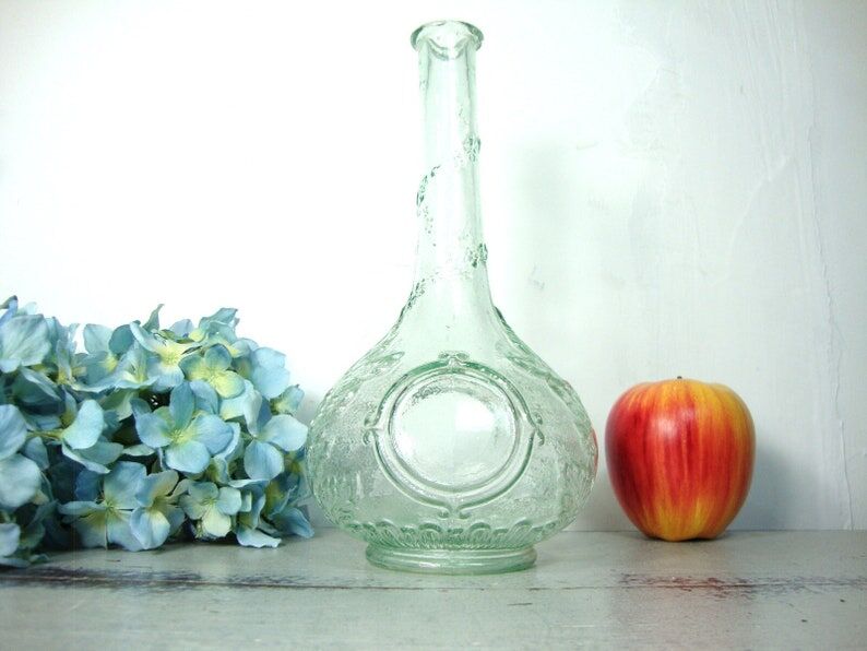 Transparent glass bottle, water decanter