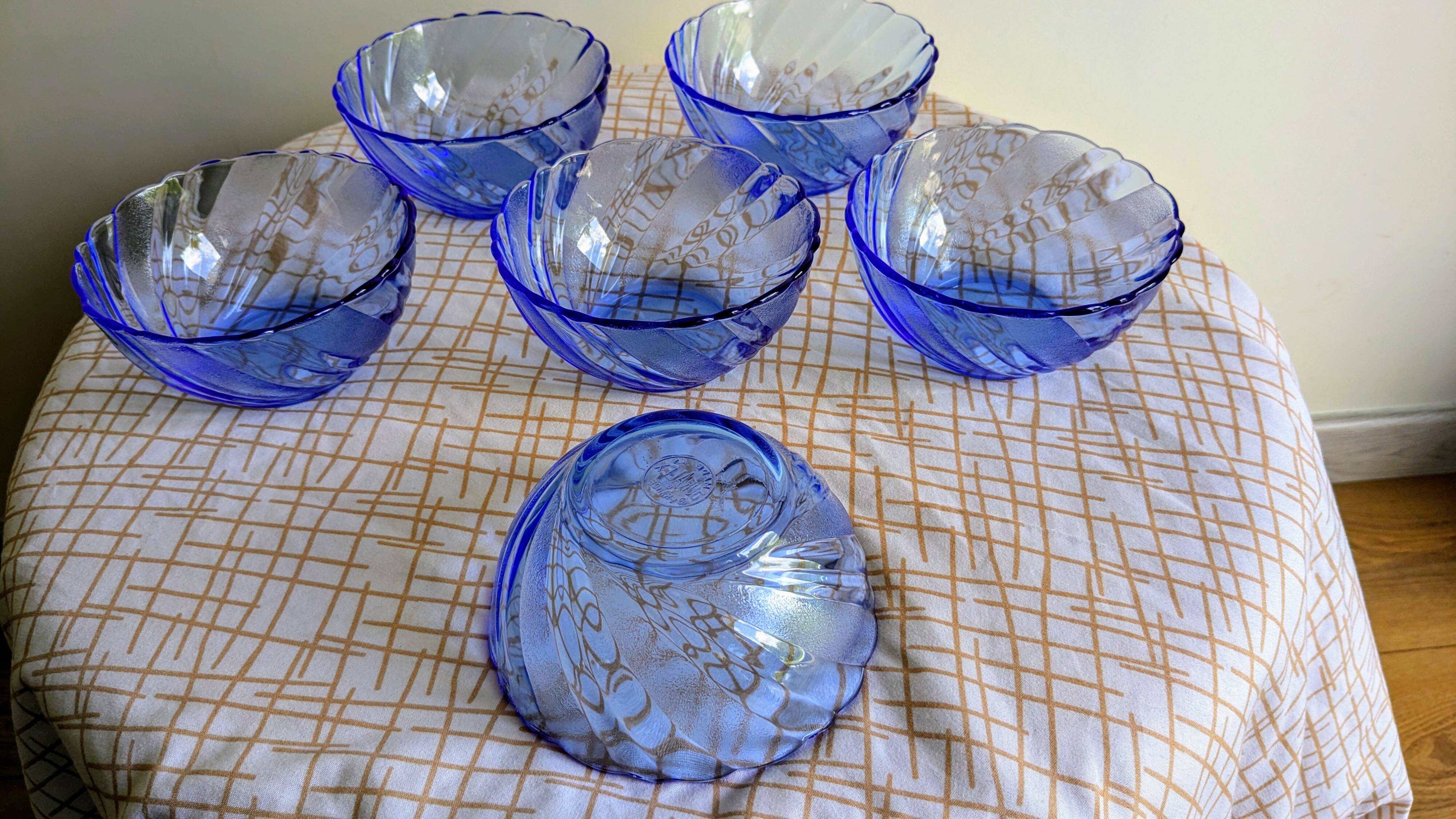 Set of 6 vintage blue bowls by Duralex