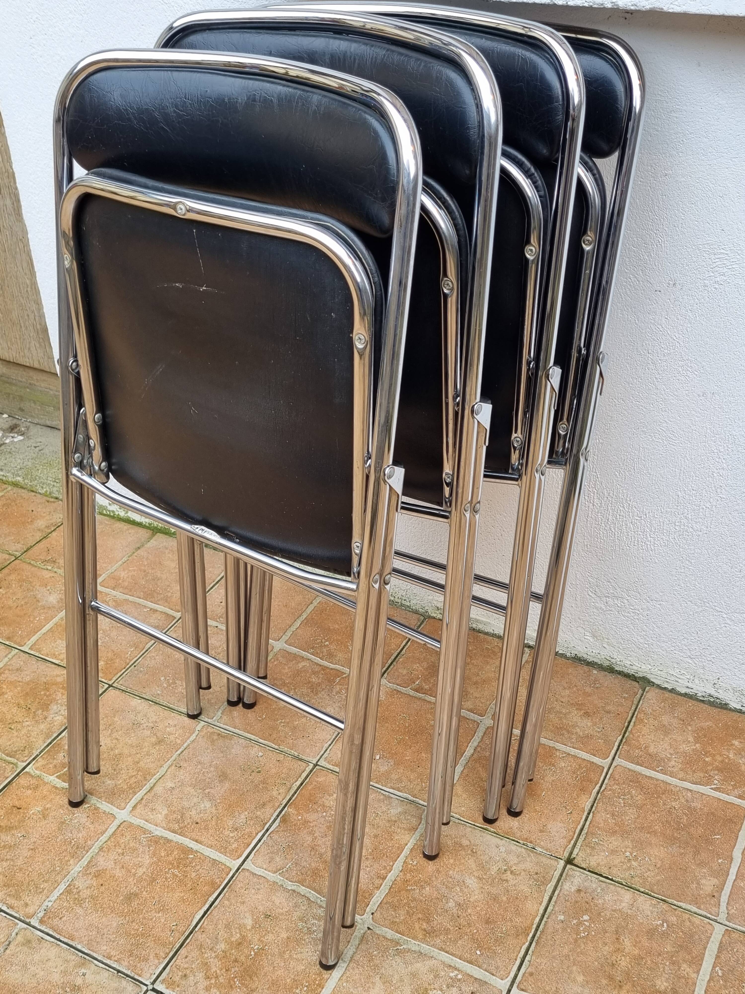 Set of 4 vintage folding chairs Plichaise Souvignet 70s