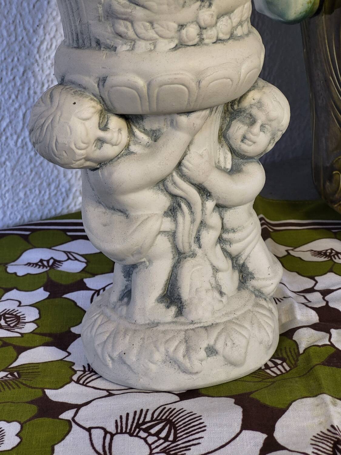 Angel plant pot