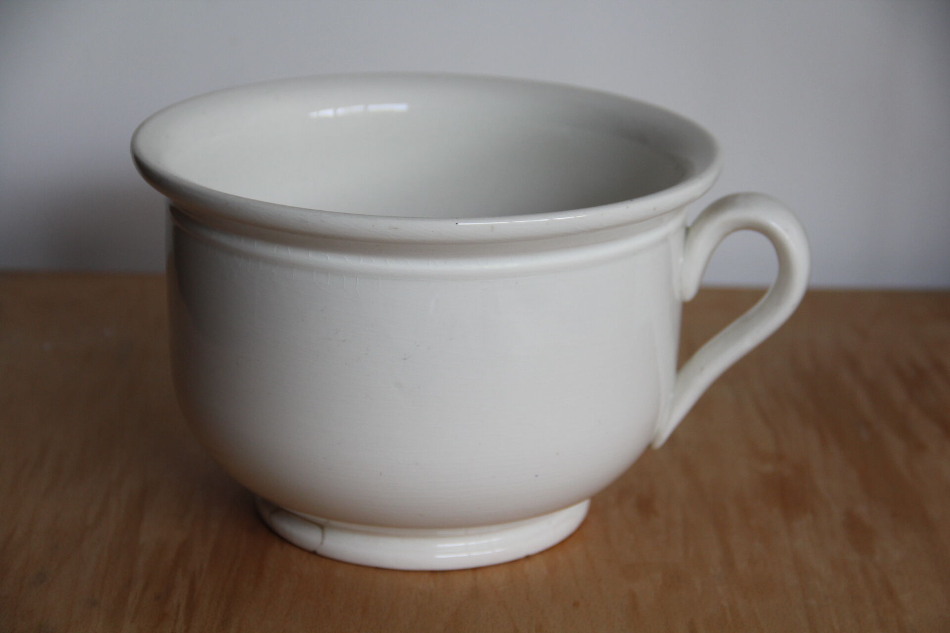 Cache-pot en faïence de Maastricht