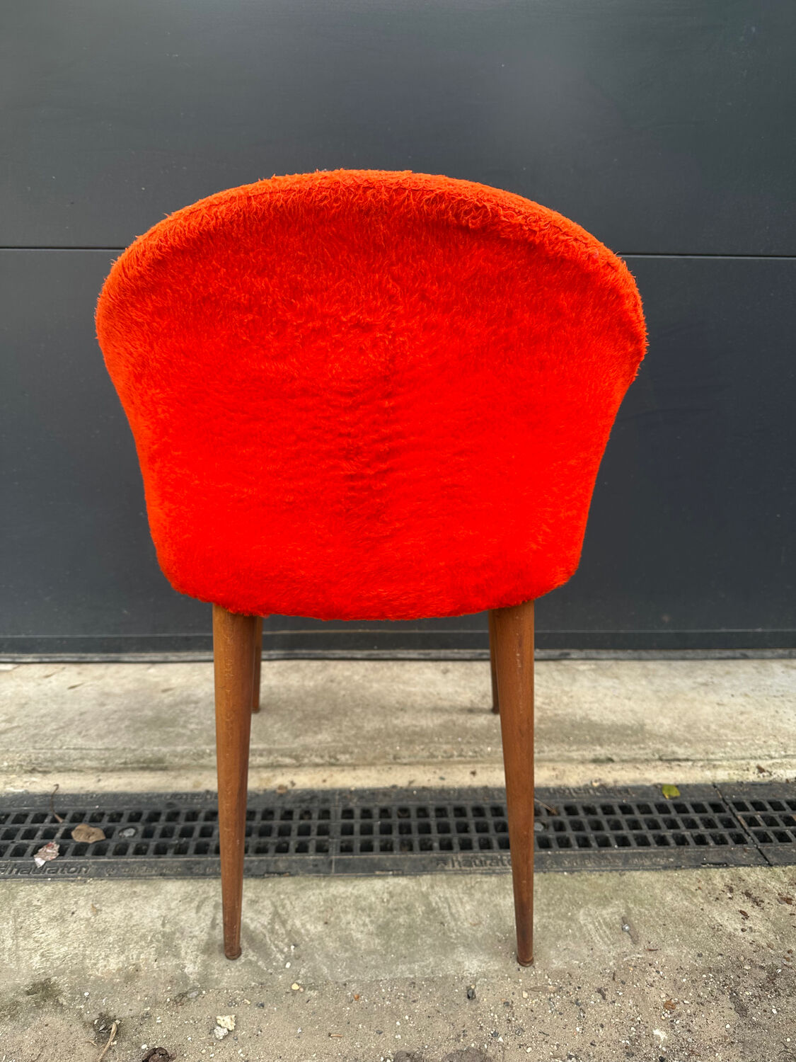 Red fur chair